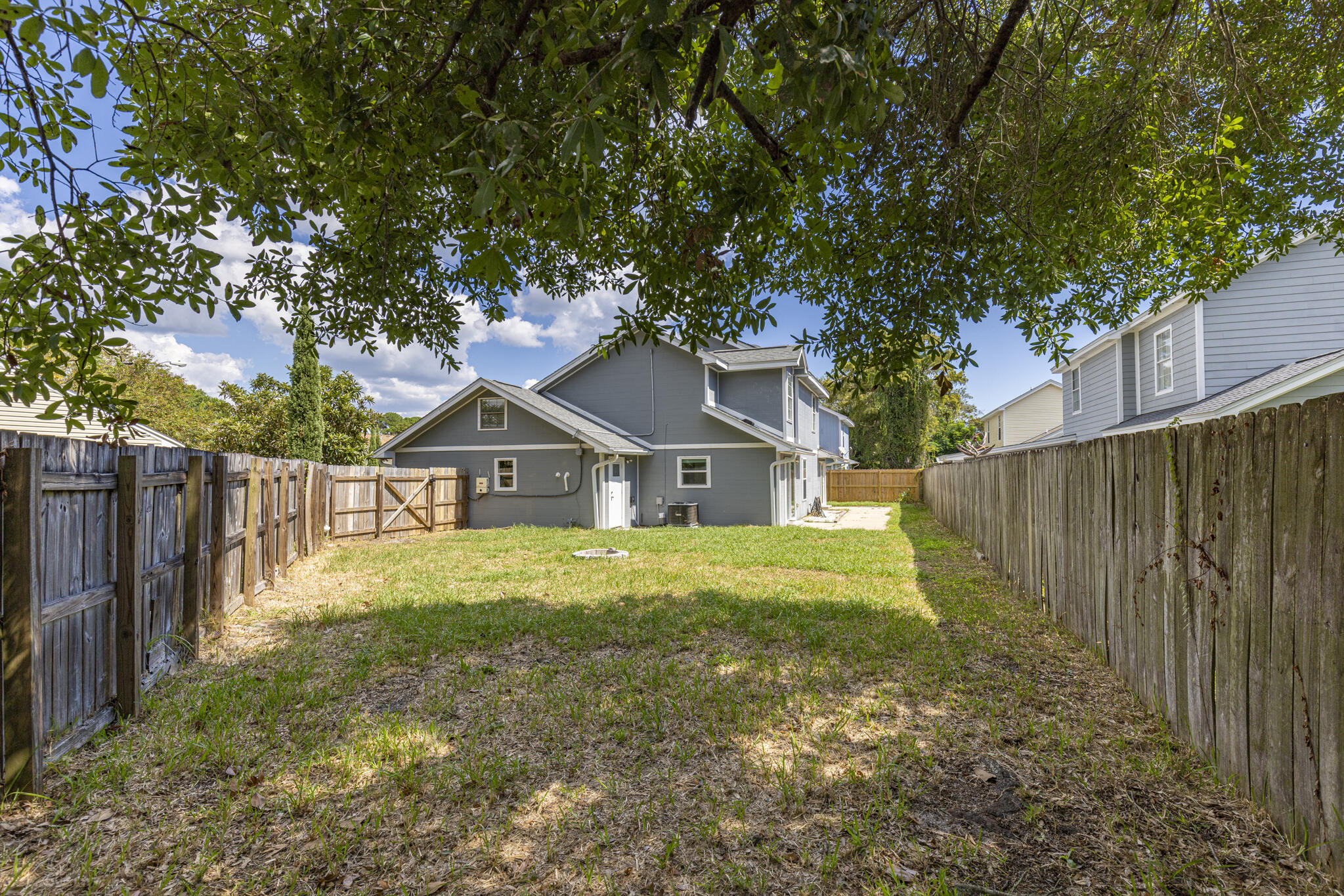 CANTERBURY WOODS - Residential