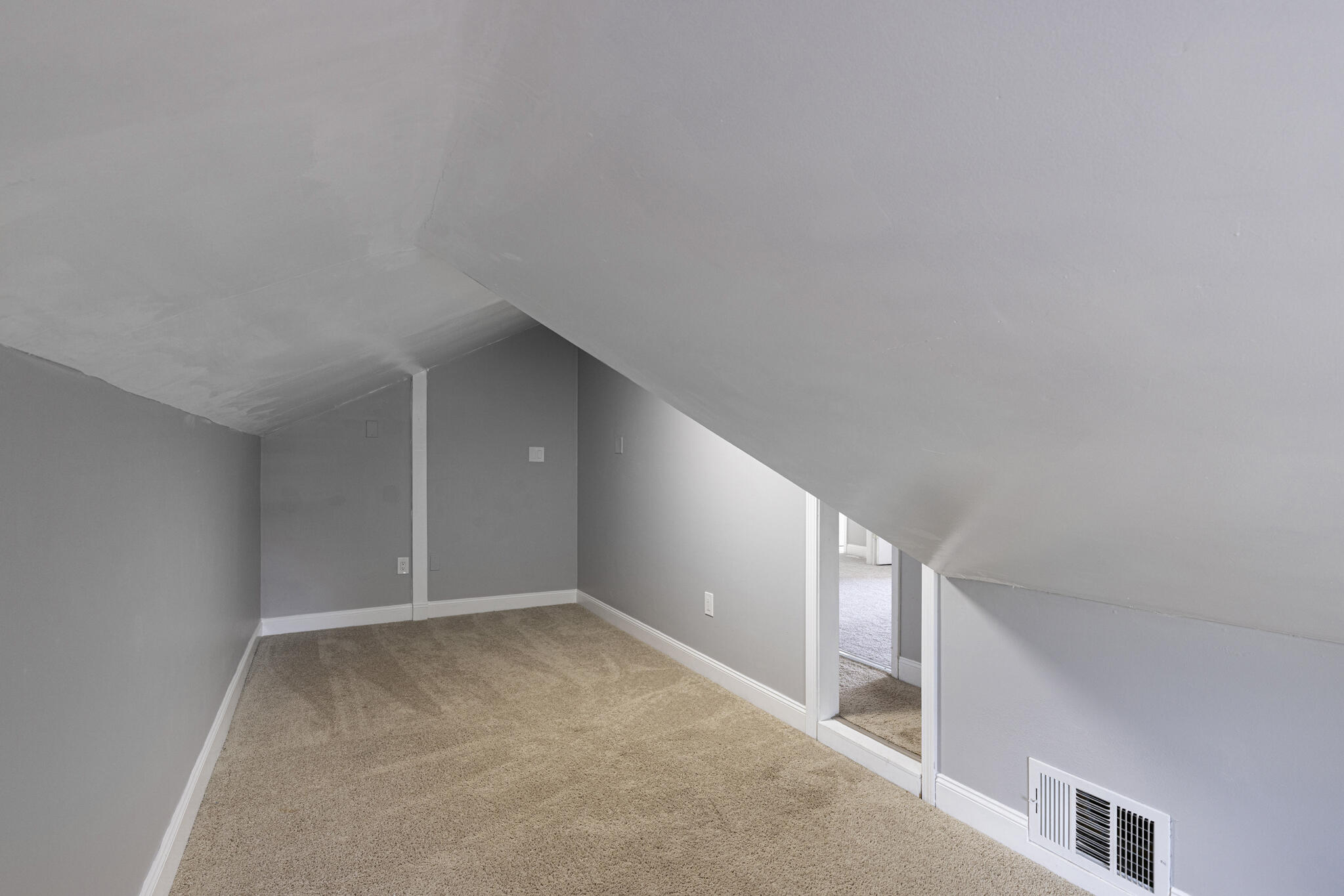 CANTERBURY WOODS - Residential