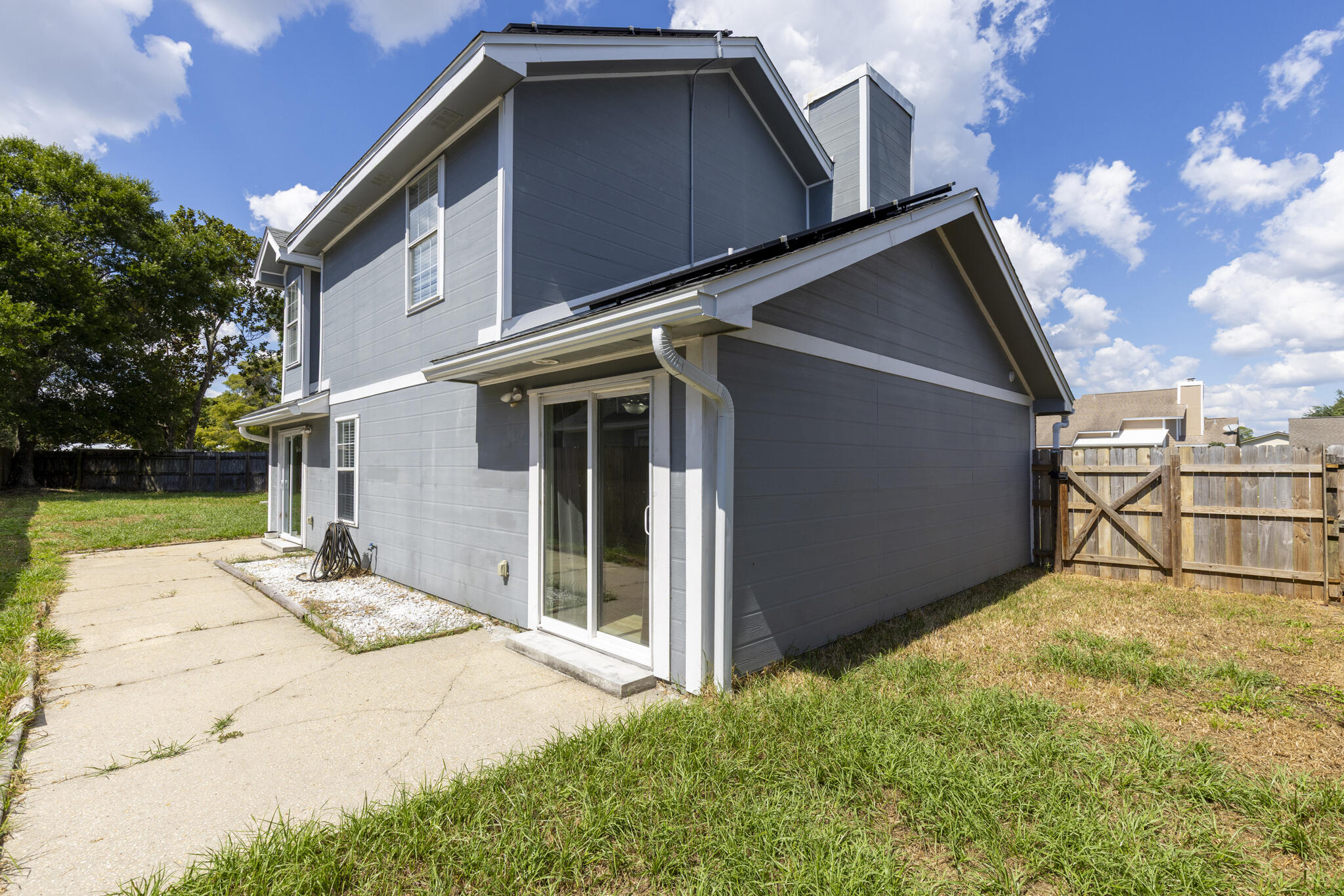 CANTERBURY WOODS - Residential
