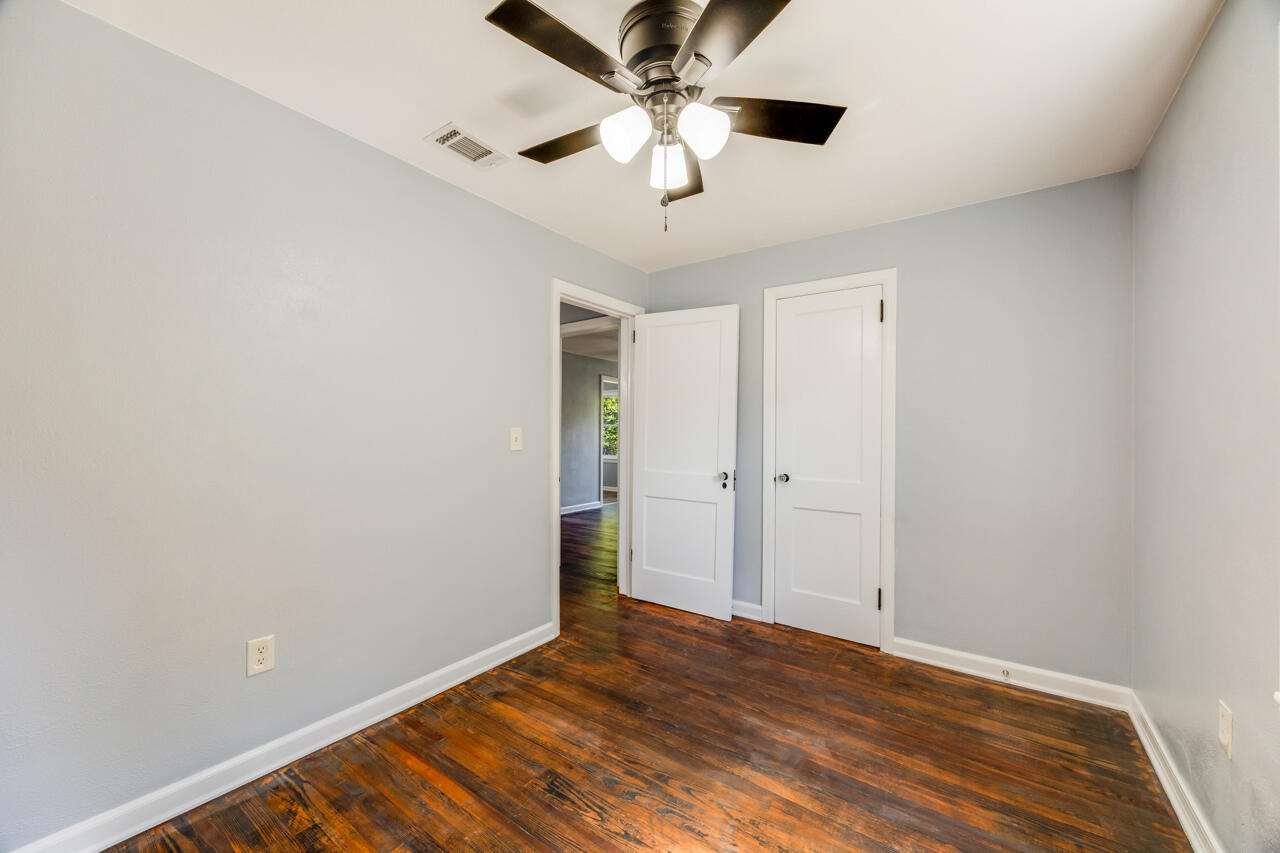 NO RECORDED SUBDIVISION - Residential