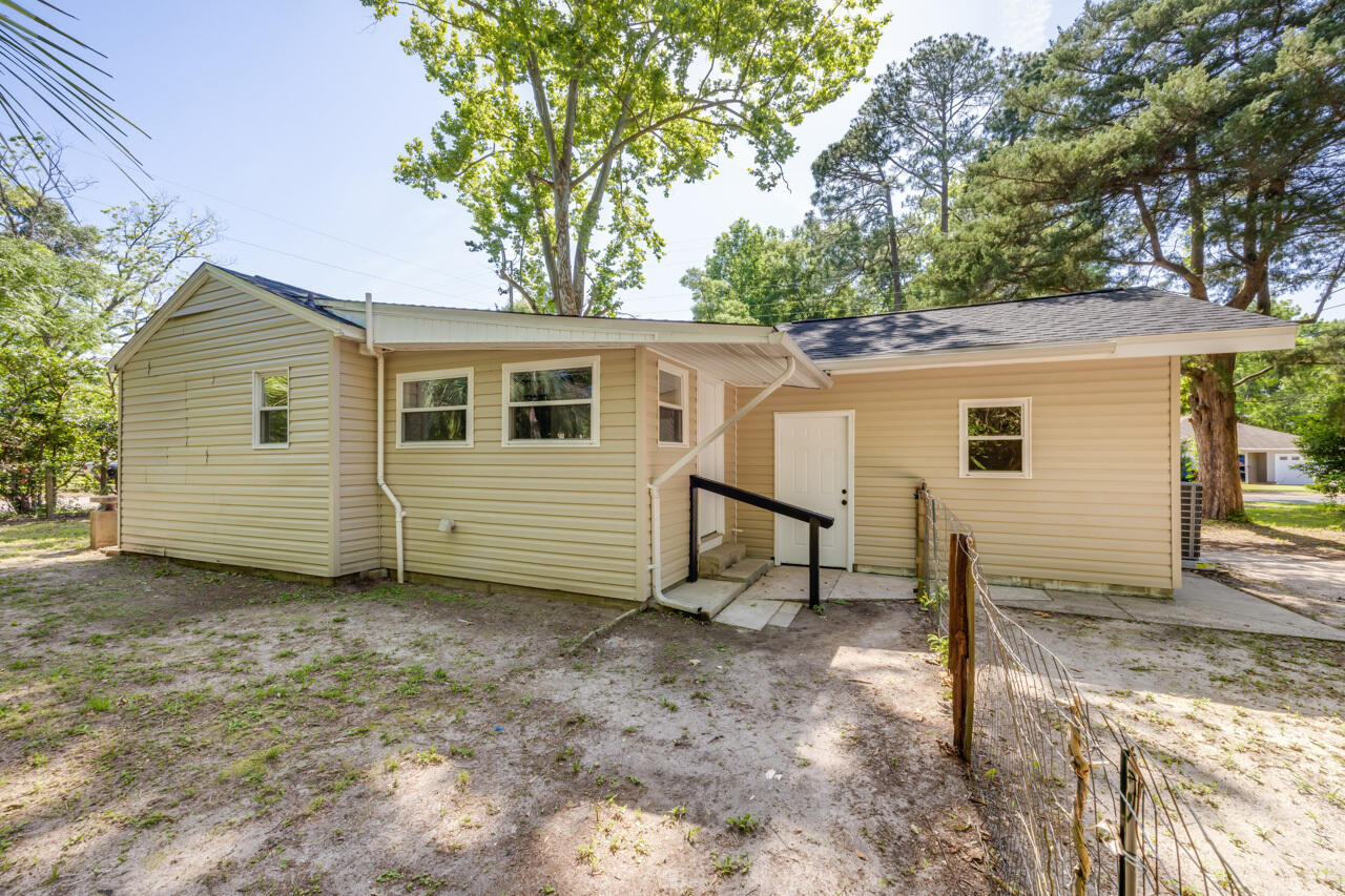 NO RECORDED SUBDIVISION - Residential