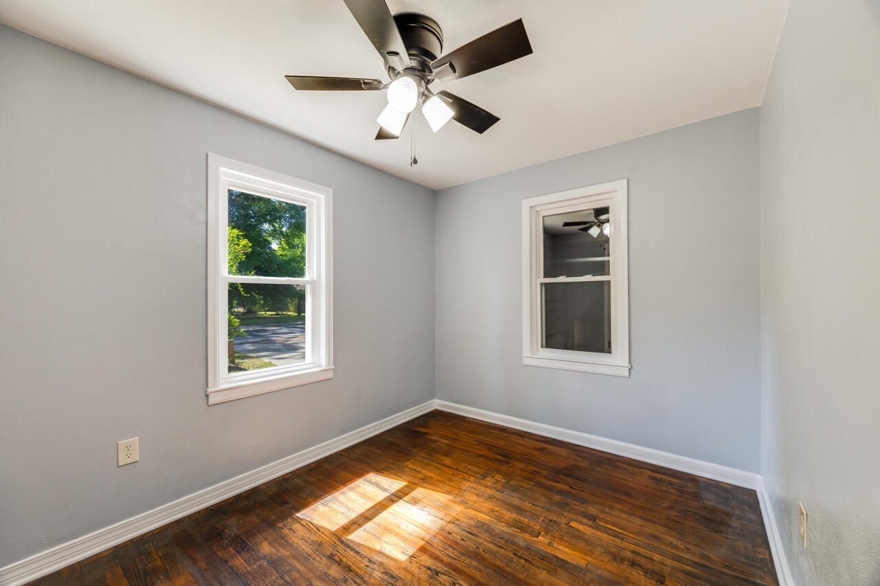 NO RECORDED SUBDIVISION - Residential