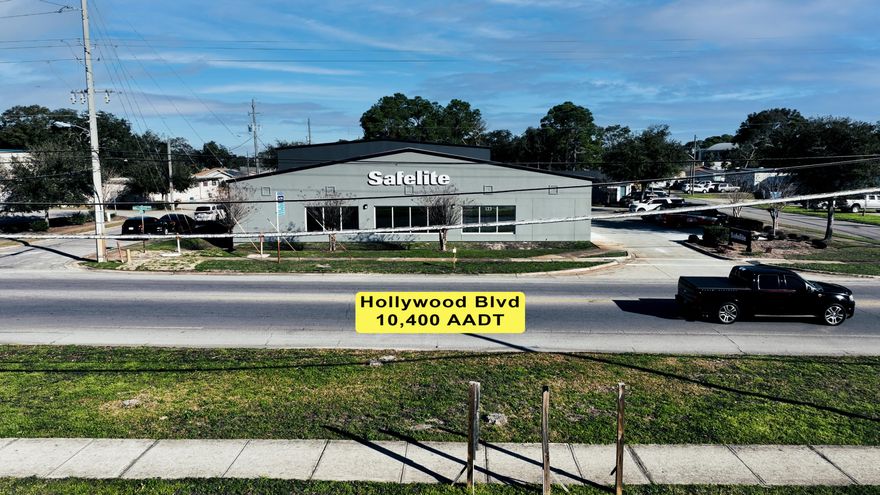 Tenant recently invested $800K into the building Zoned GC Commercial