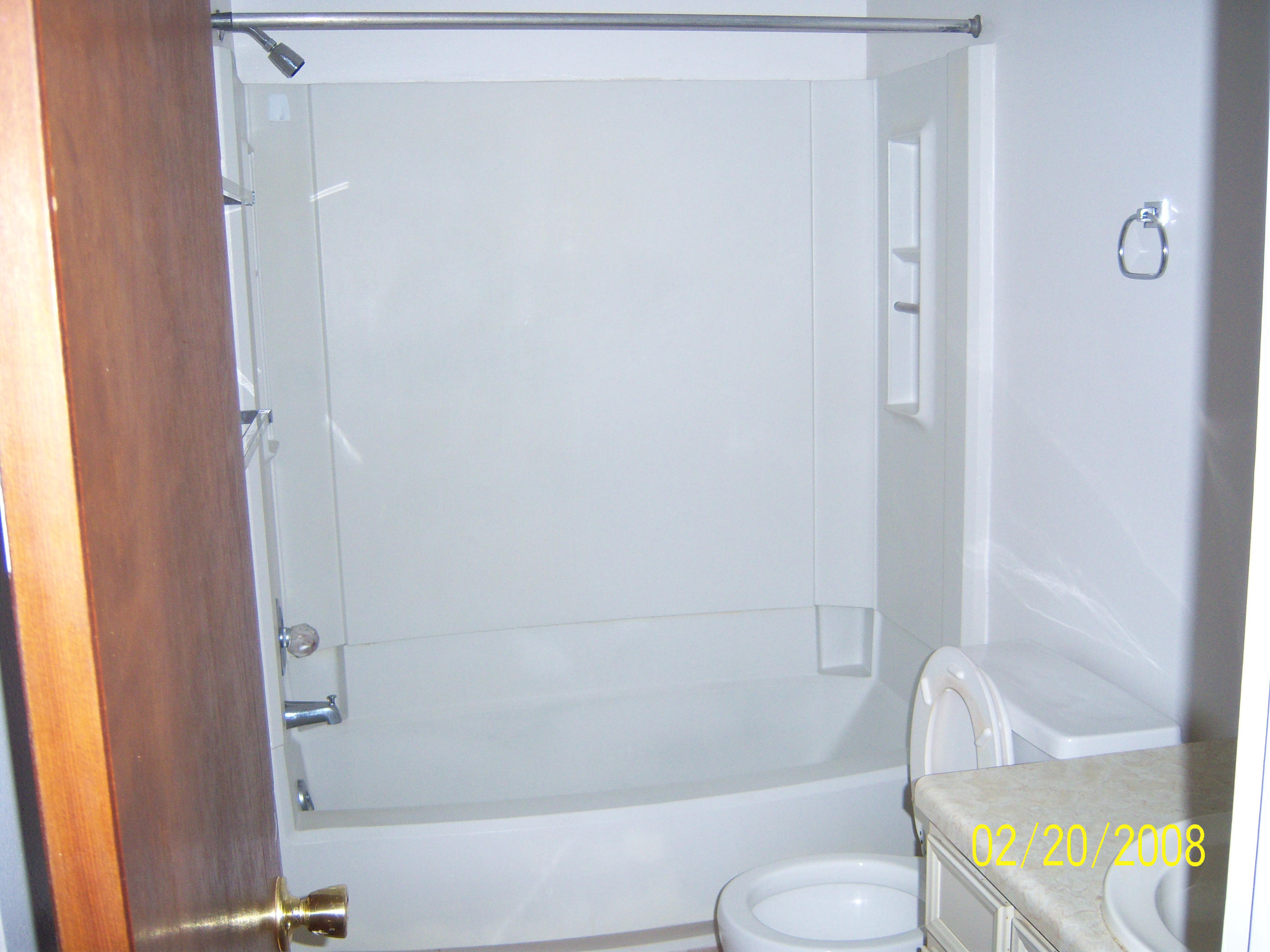 CLASSIC MANOR - Residential Lease