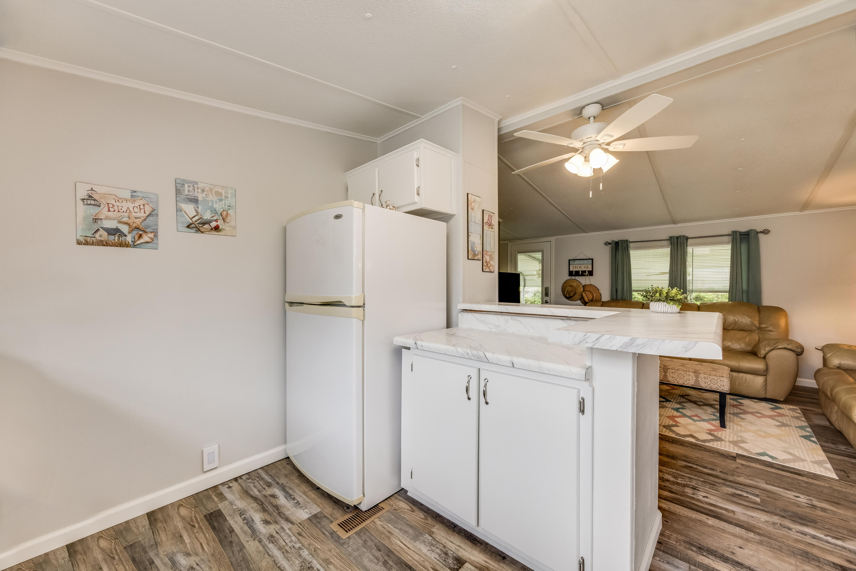 NAVARRE LOT 10 BLK 29 AS DES IN OR 4181 PG 1498 - Residential