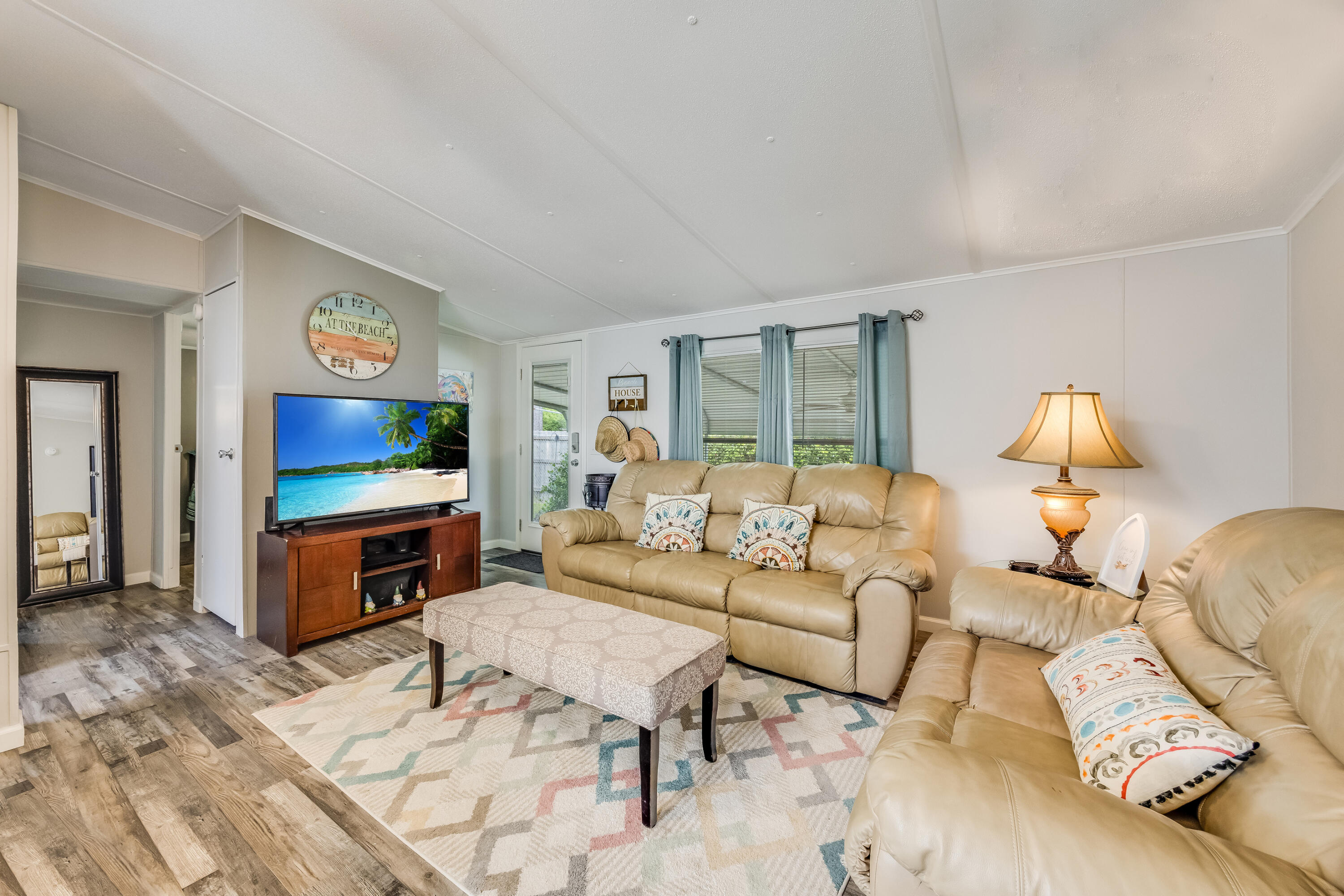 NAVARRE LOT 10 BLK 29 AS DES IN OR 4181 PG 1498 - Residential