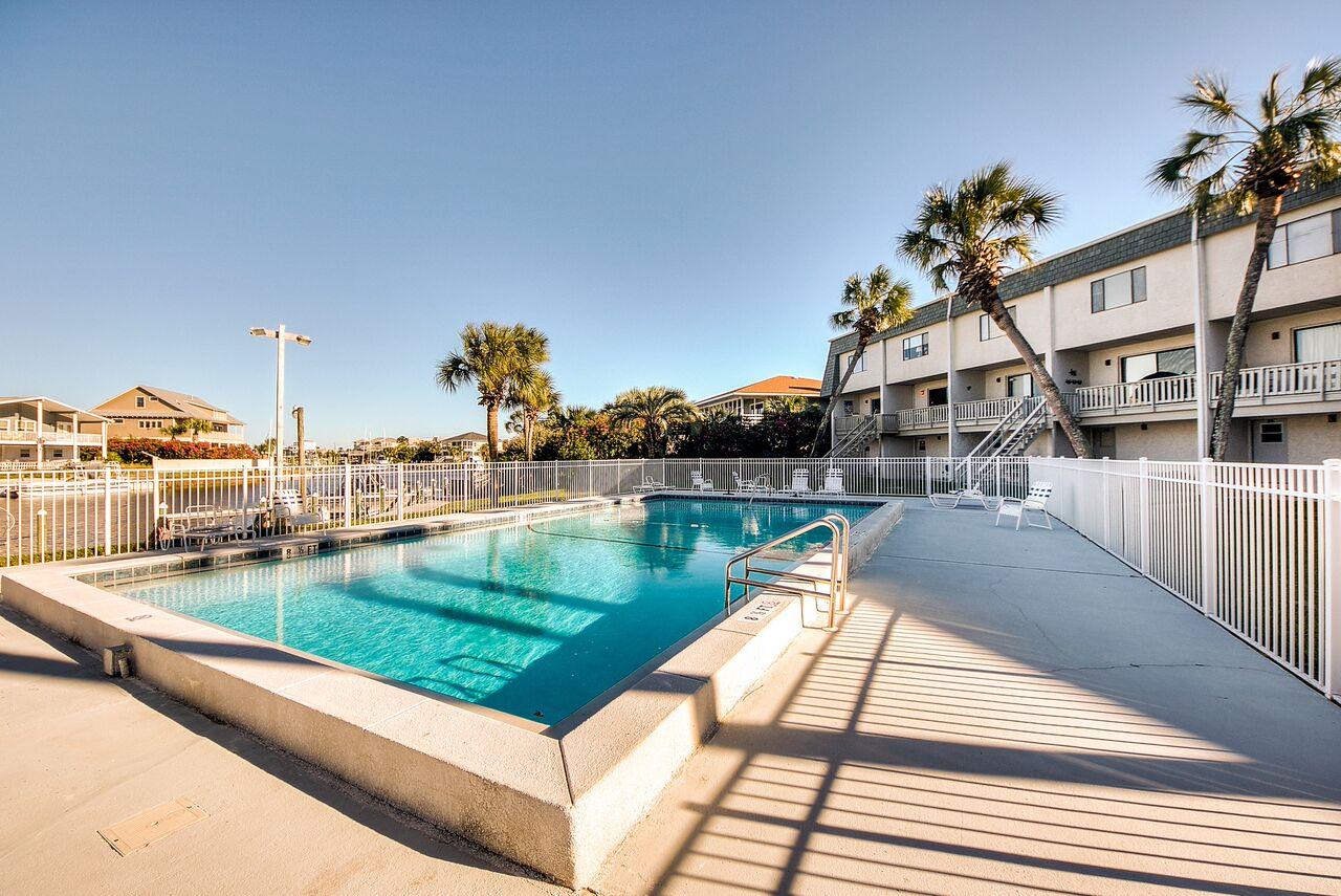 ISLA BLANCA T/H - Residential