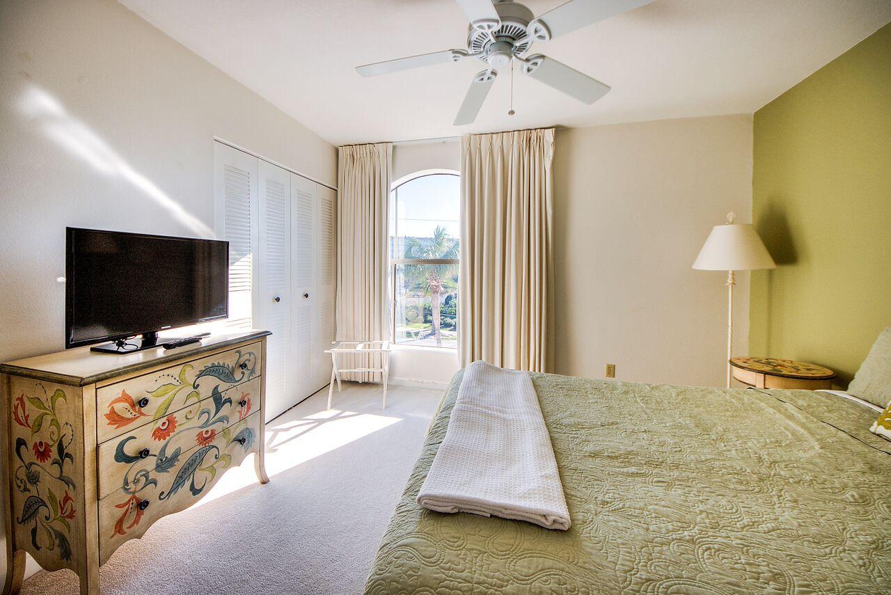 ISLA BLANCA T/H - Residential