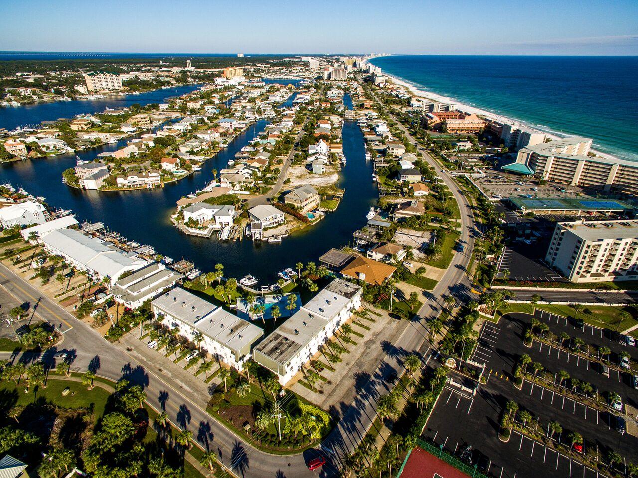 ISLA BLANCA T/H - Residential