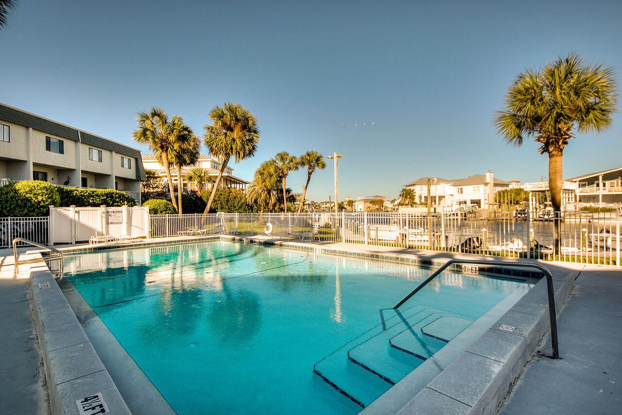 ISLA BLANCA T/H - Residential