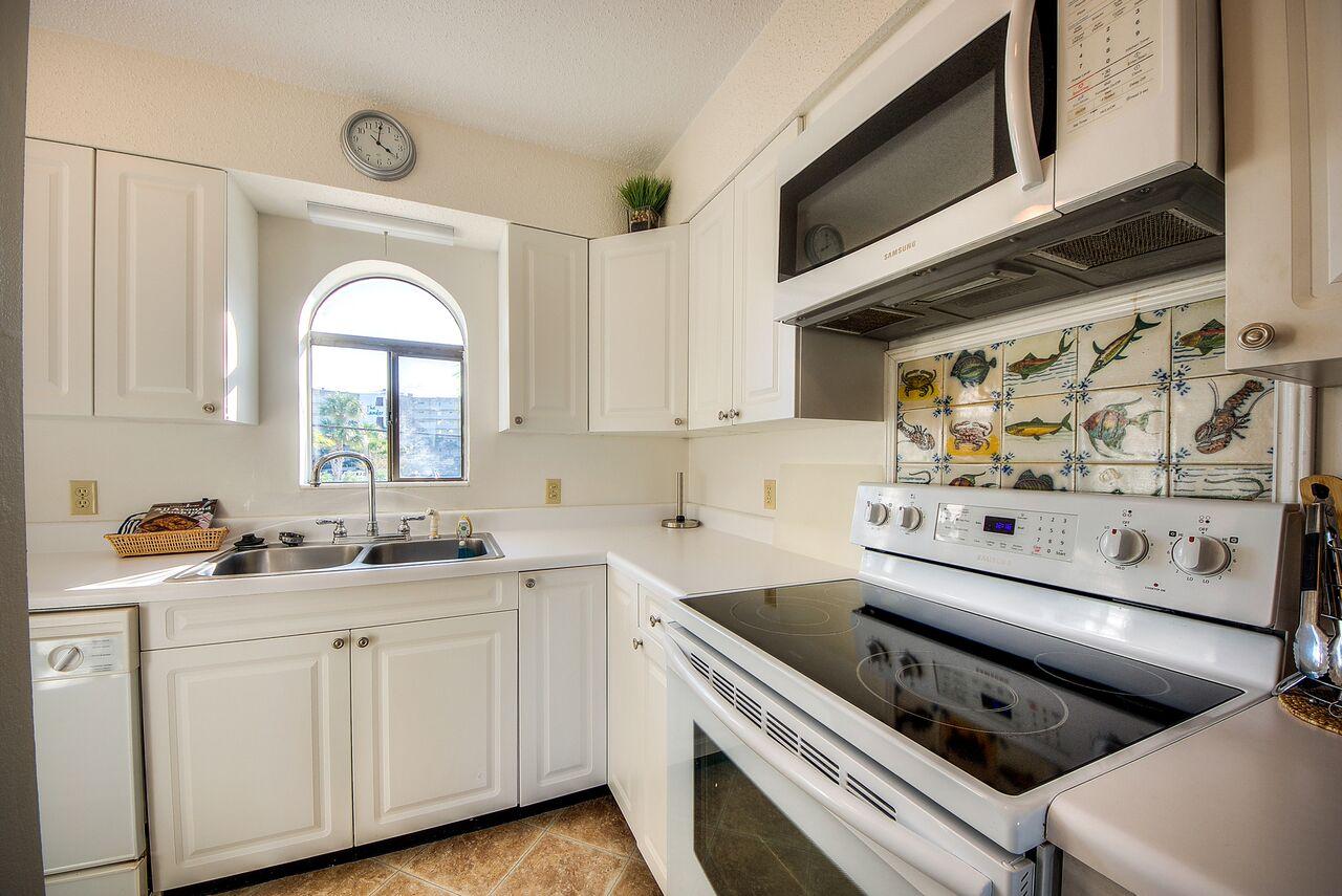 ISLA BLANCA T/H - Residential