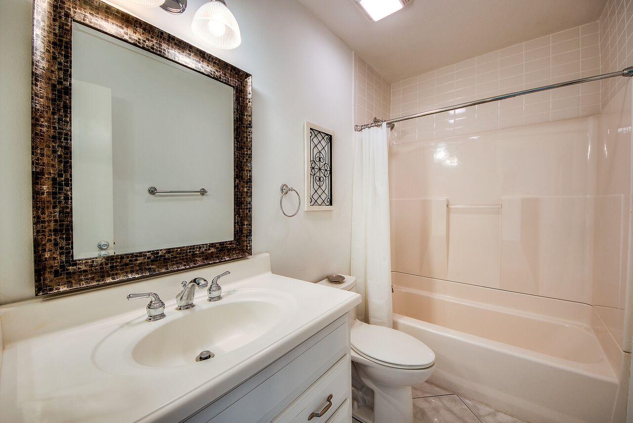 ISLA BLANCA T/H - Residential