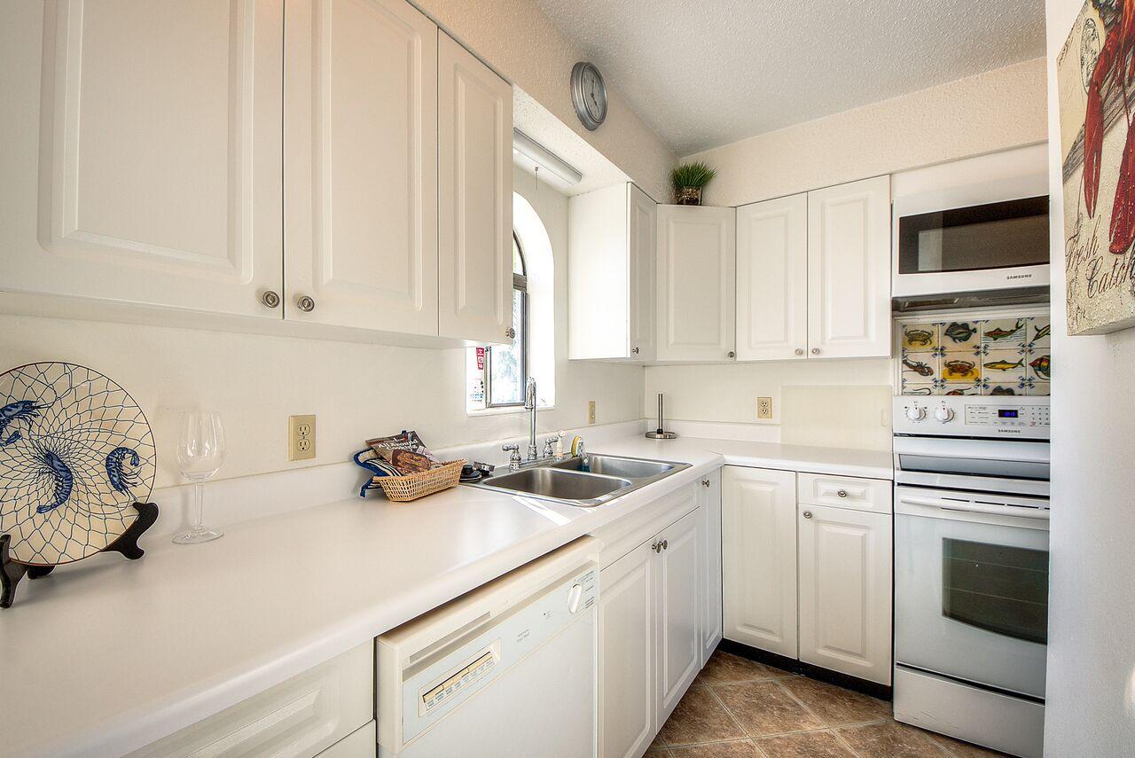 ISLA BLANCA T/H - Residential