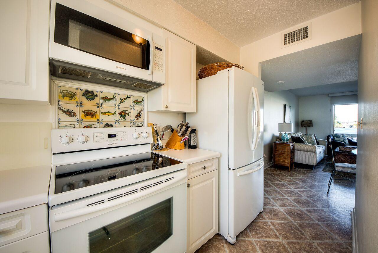 ISLA BLANCA T/H - Residential