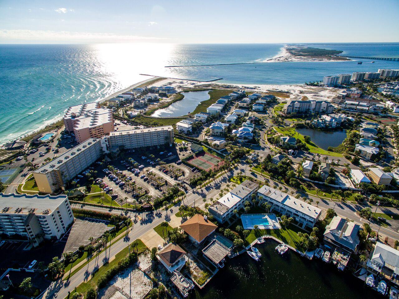 ISLA BLANCA T/H - Residential