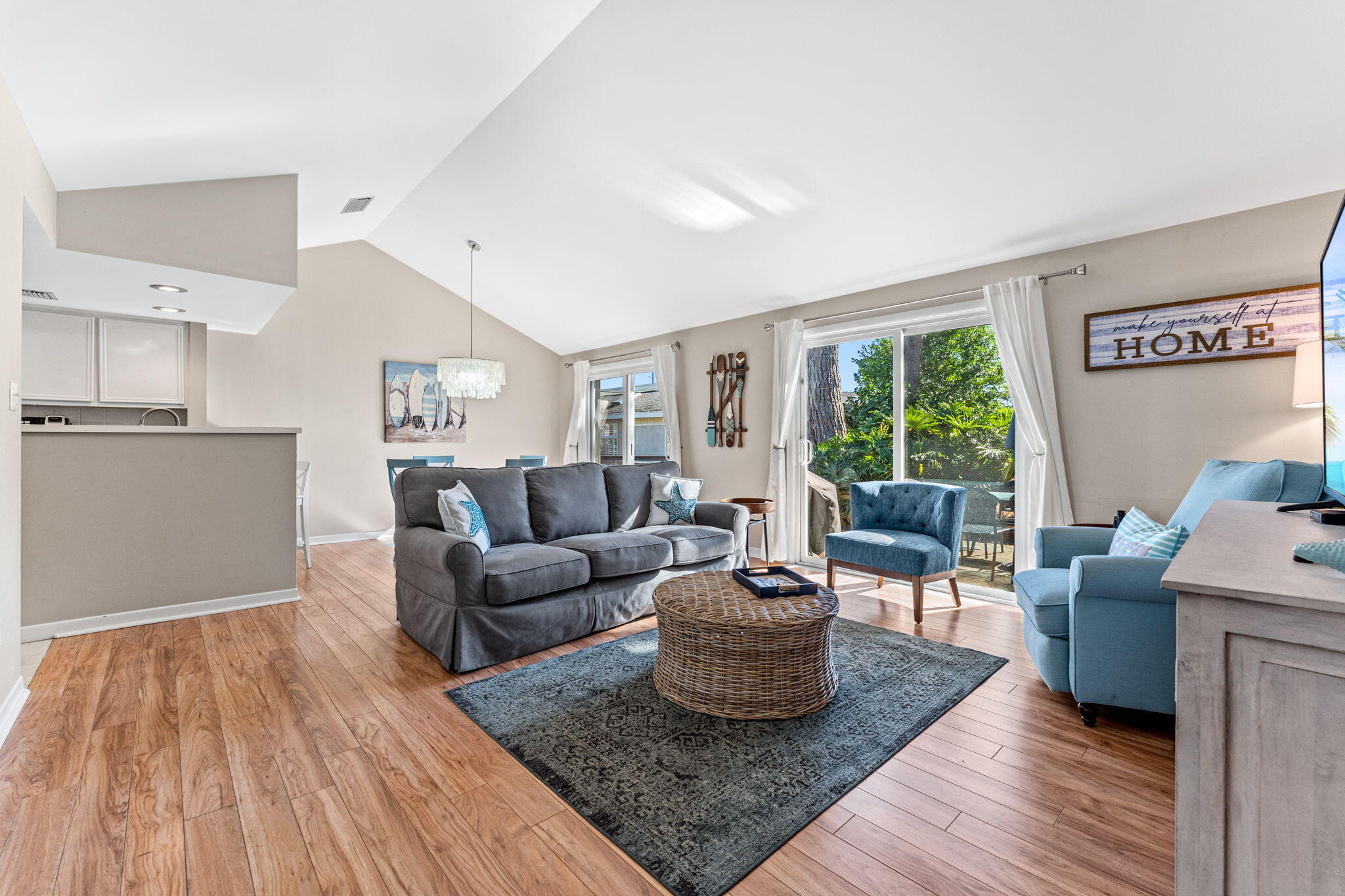 LINKSIDE VILLAGE UNIT 1 - Residential