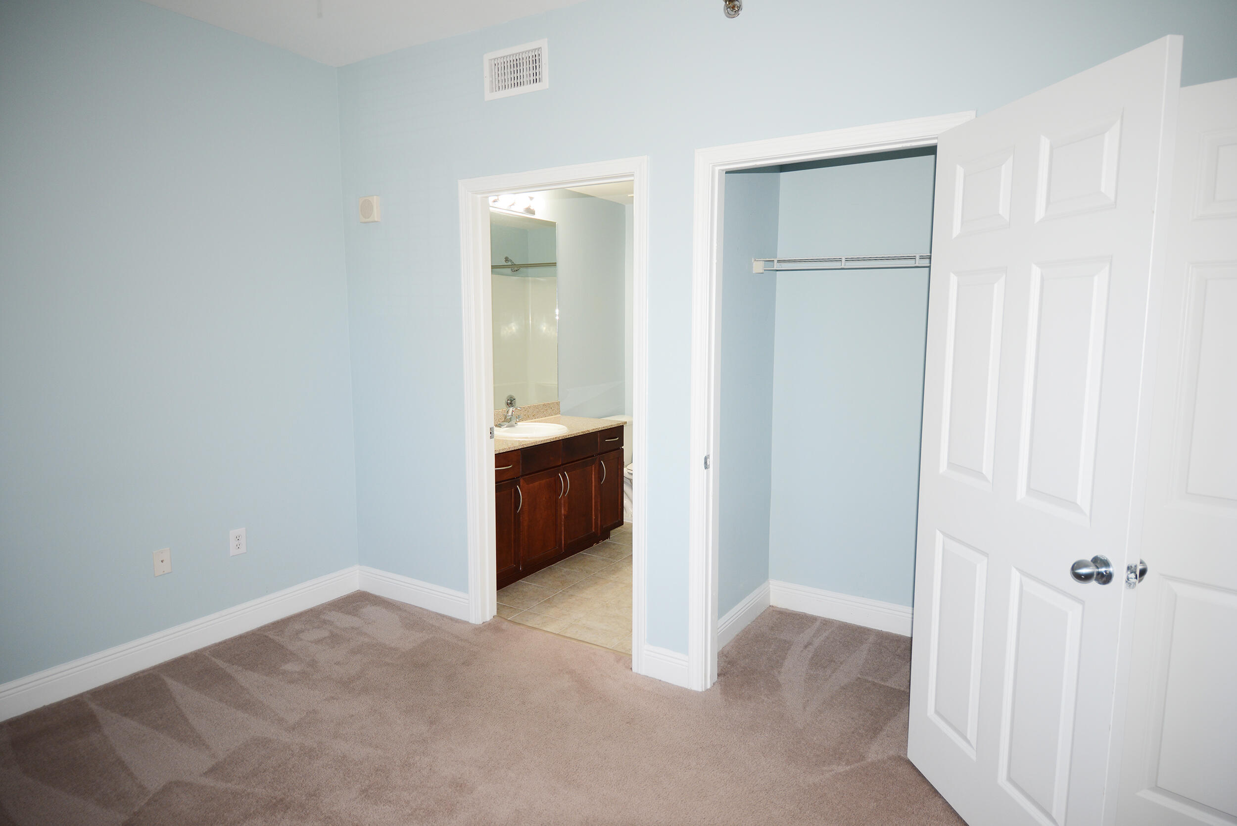 Laketown Wharf - Residential