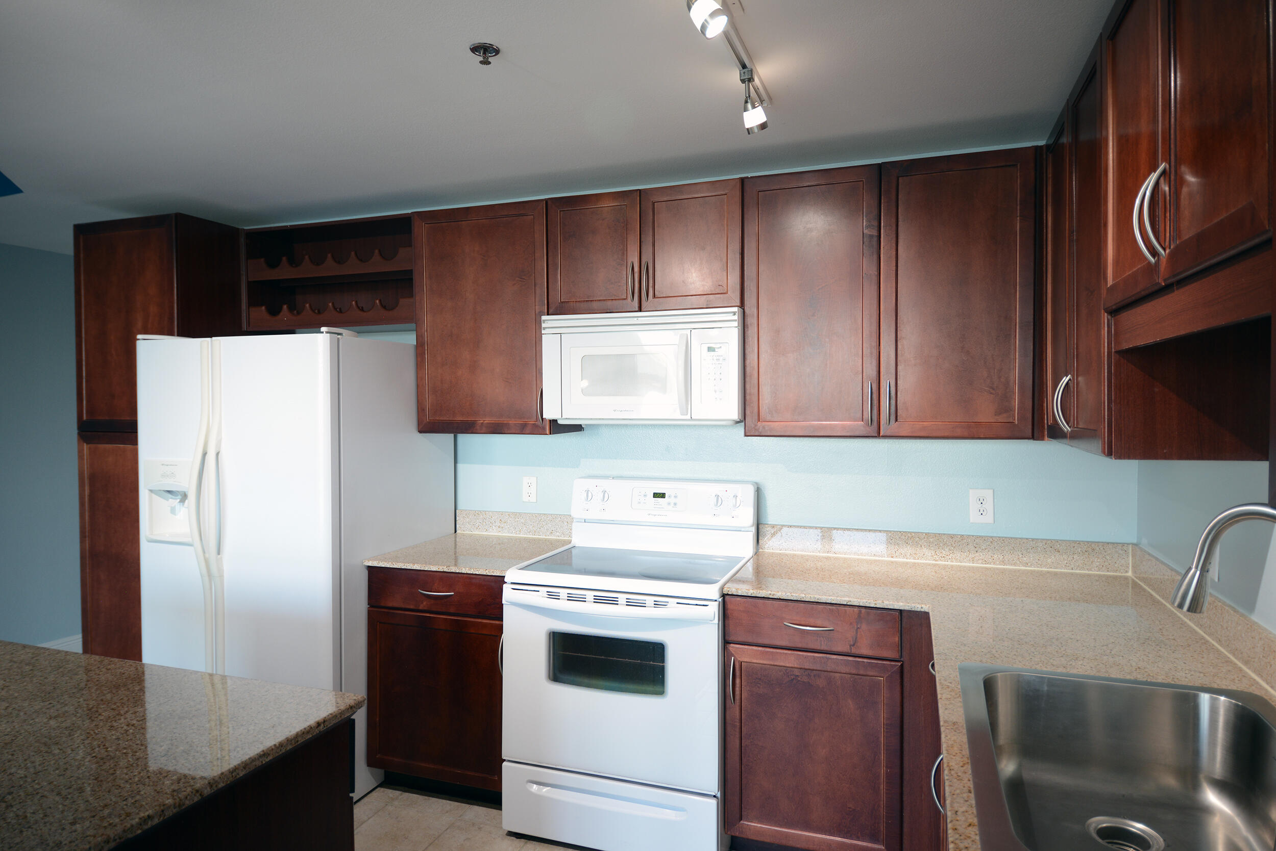 Laketown Wharf - Residential