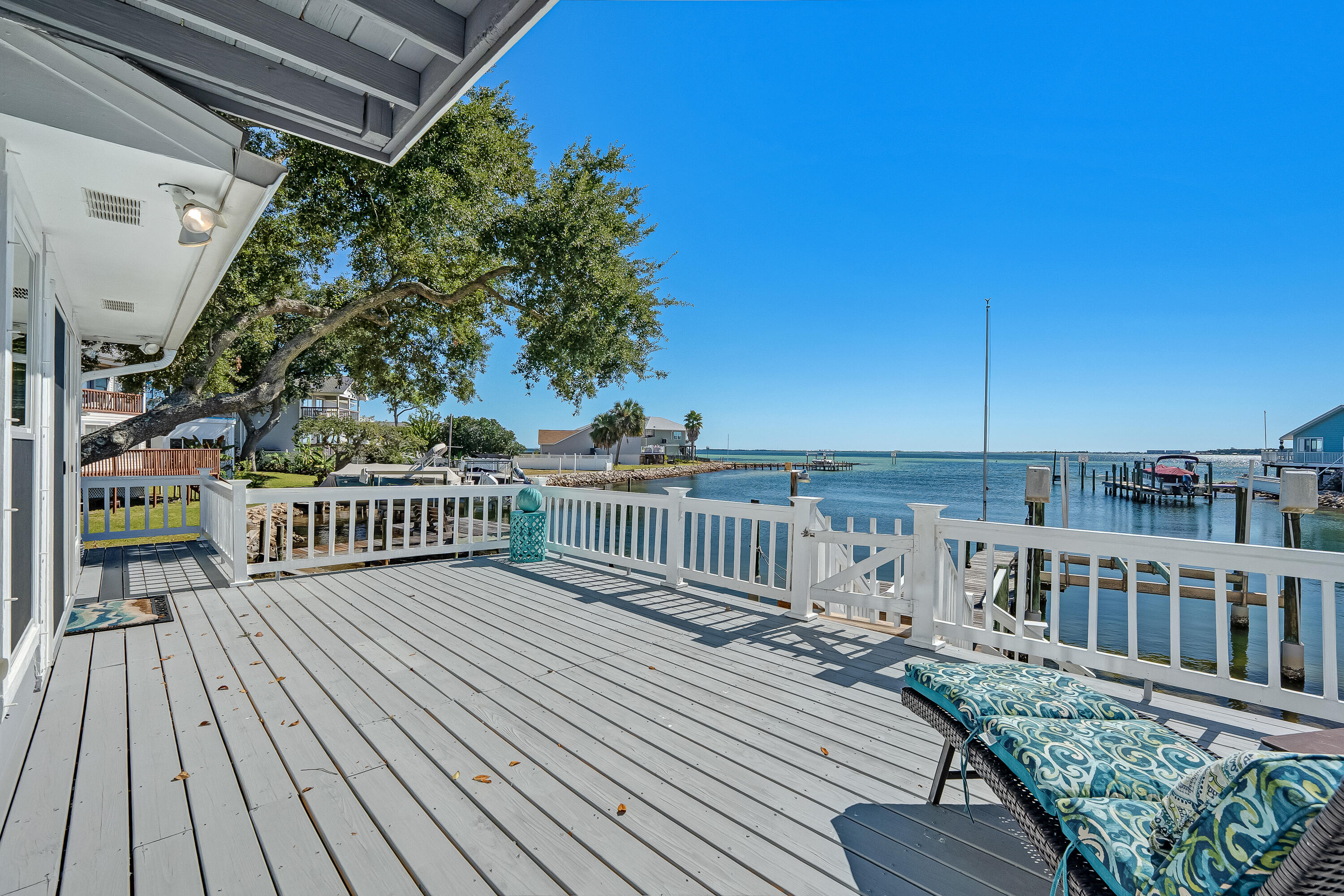 BAL HARBOUR OF SHALIMAR - Residential