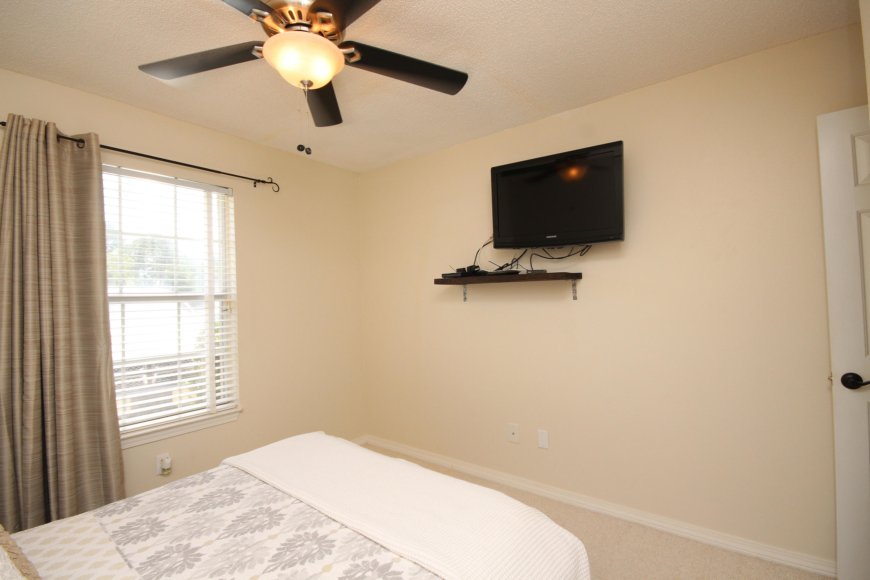 BAY BRIDGE LANDING - Residential