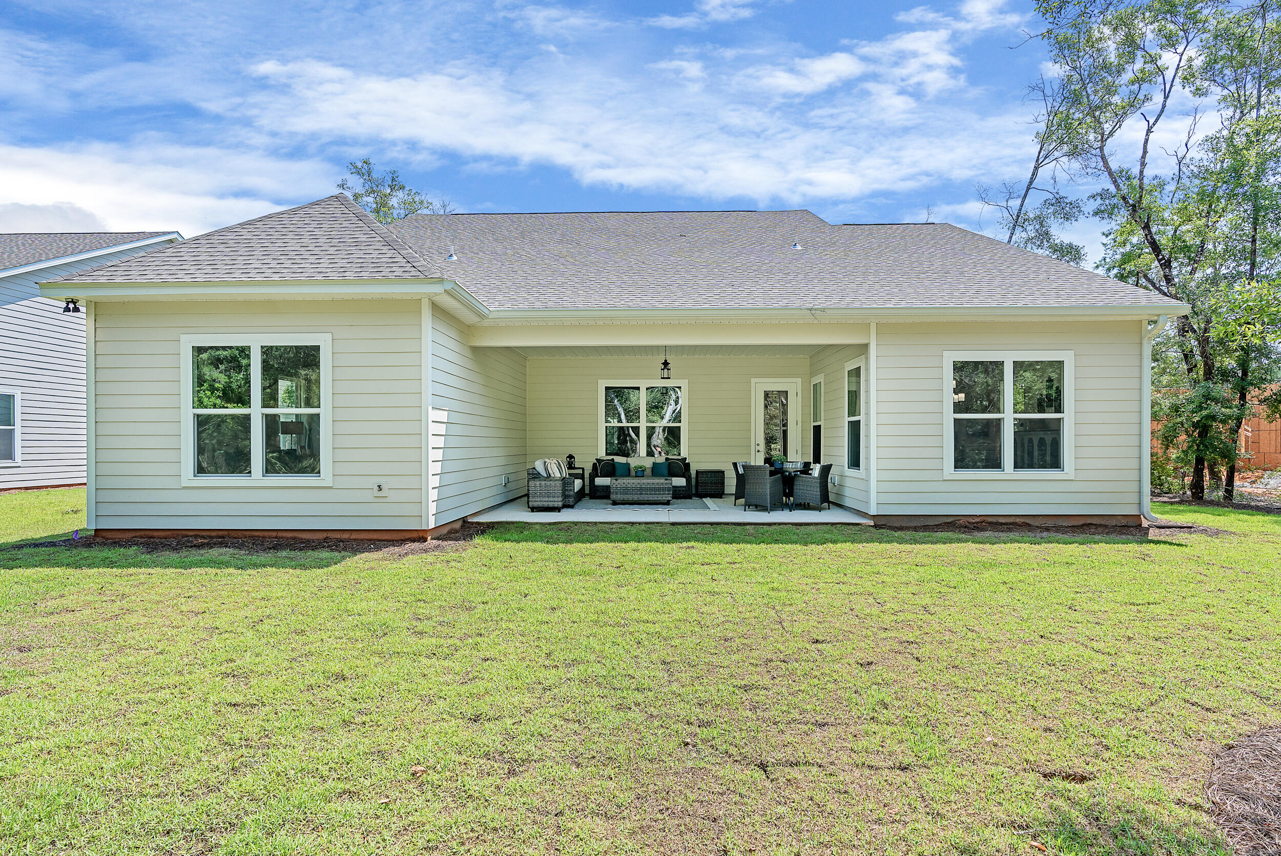 MAGNOLIA BAY ESTATES - Residential