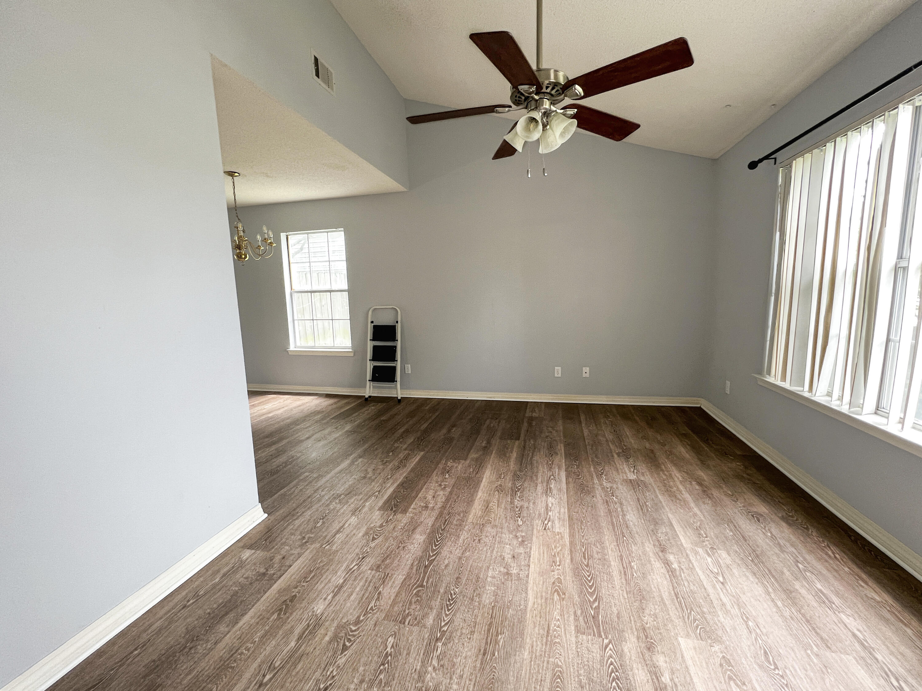 COVENTRY CORNERS - Residential