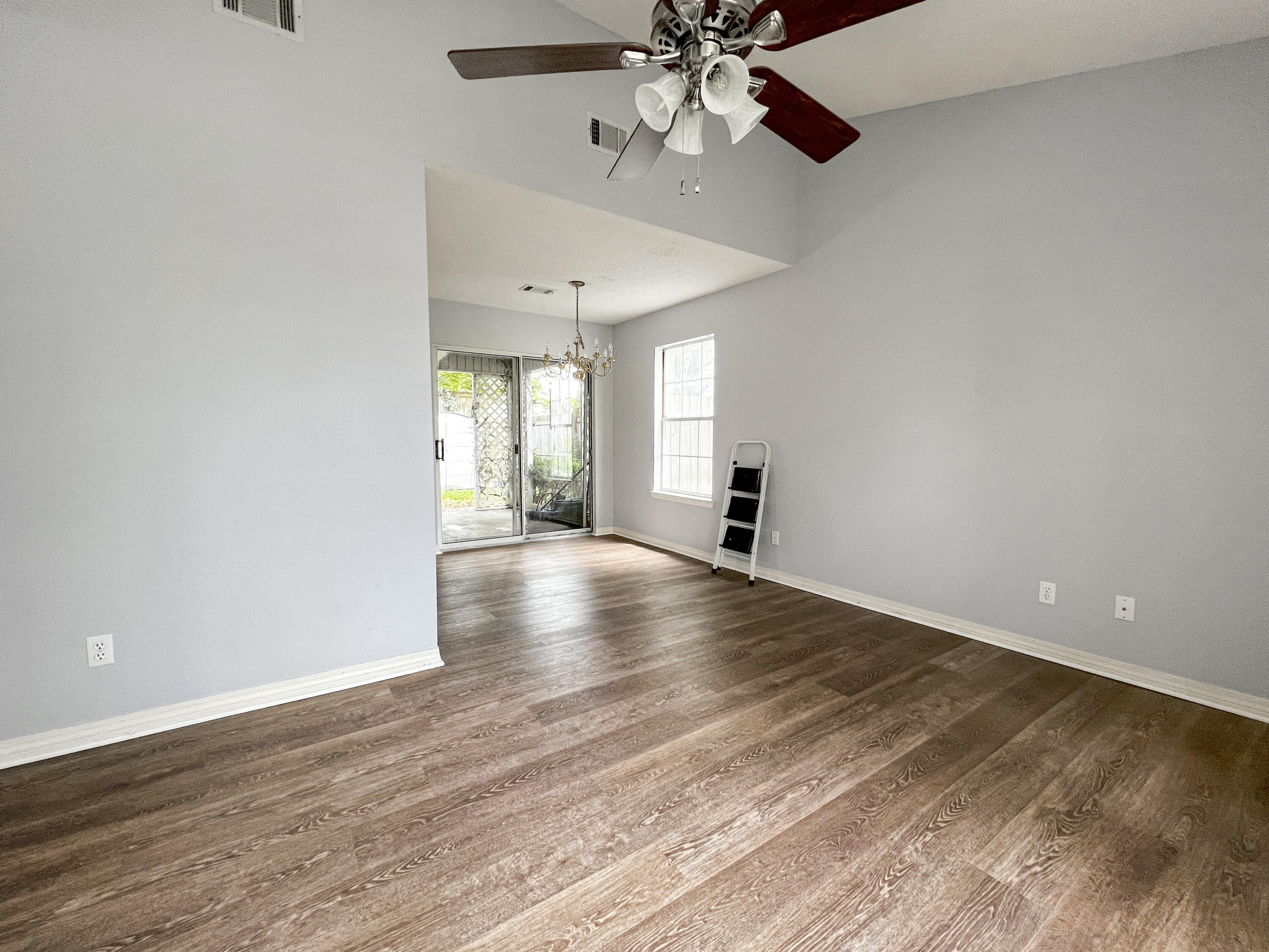 COVENTRY CORNERS - Residential