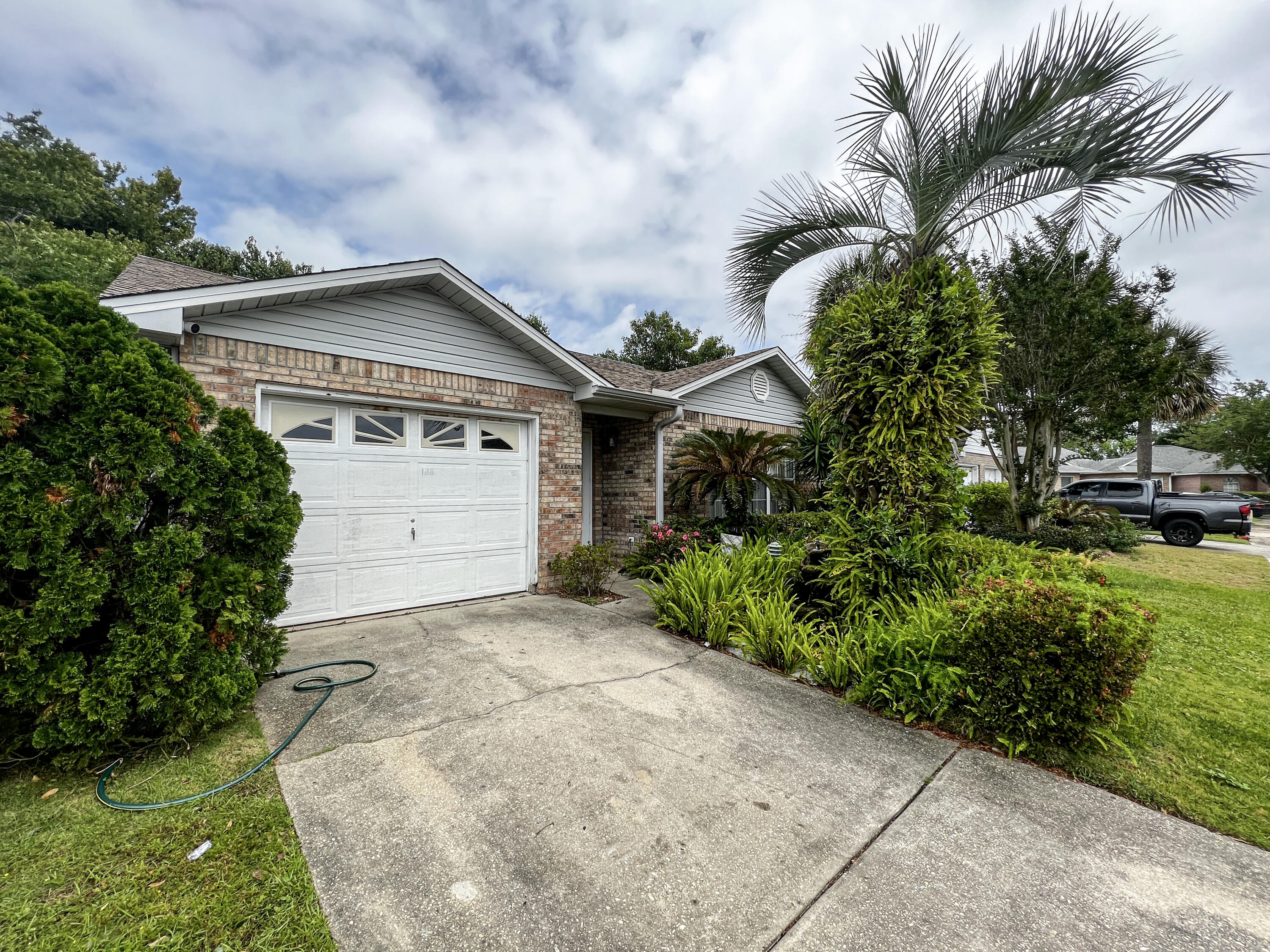 COVENTRY CORNERS - Residential