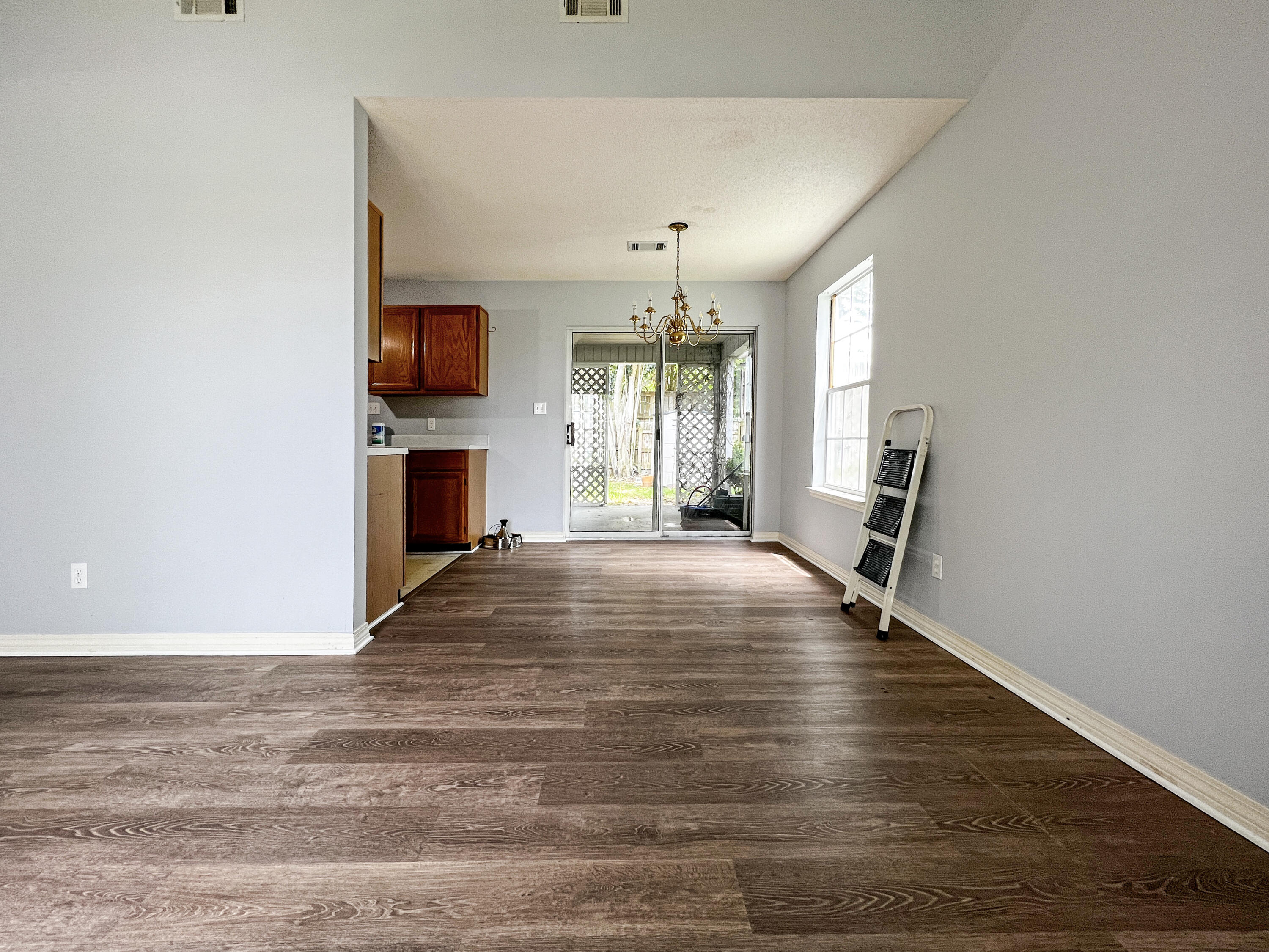 COVENTRY CORNERS - Residential