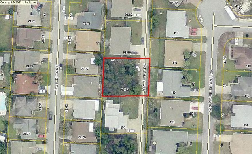 Come and see this Vacant Lot to build your NEW Home. Possible Sound and Gulf Views from your Two Story Home. Lot on Private Drive. Make sure to view Photos and Documents. CALL your Realtor today!