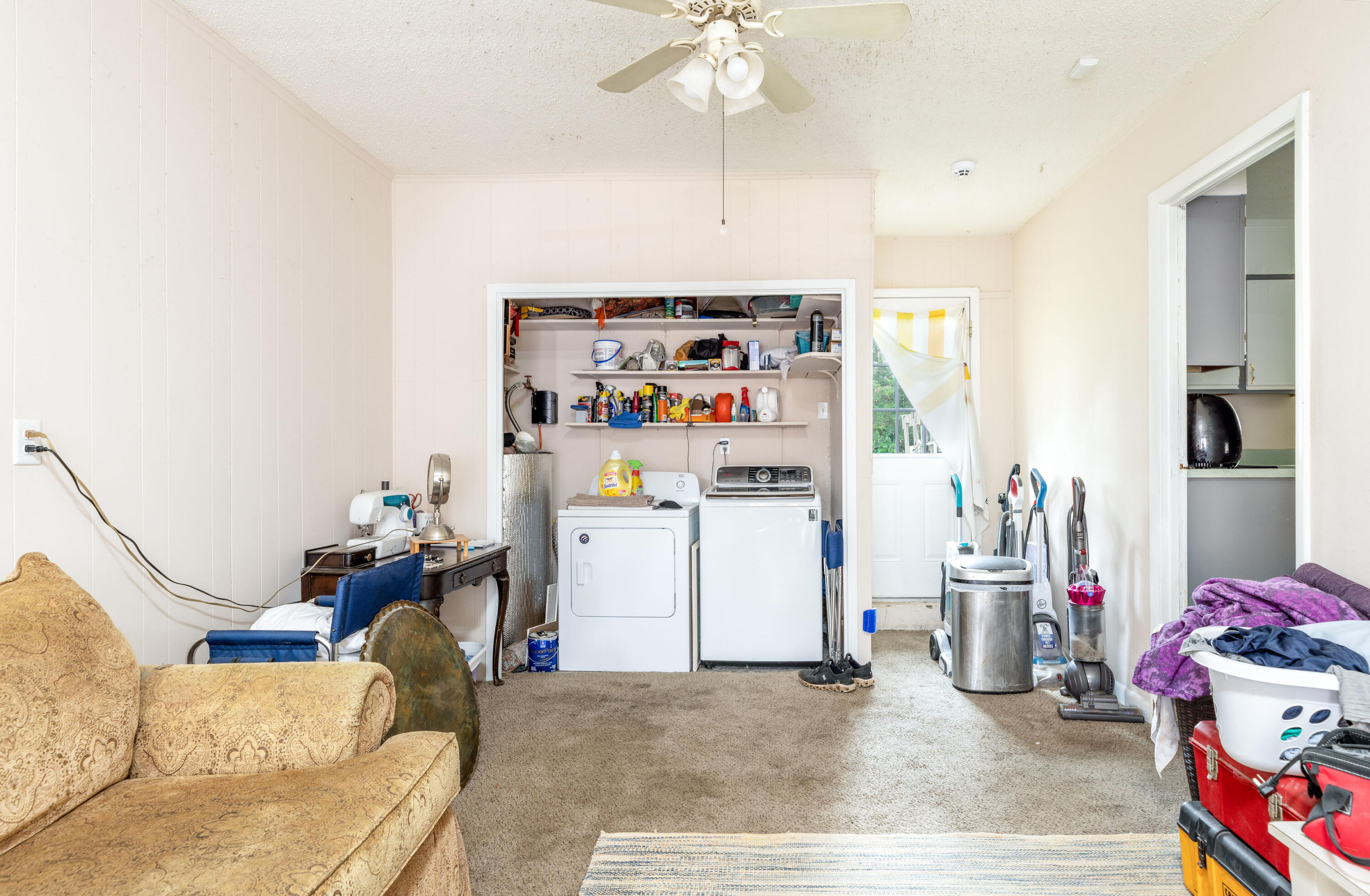 OAKLAND HEIGHTS - Residential