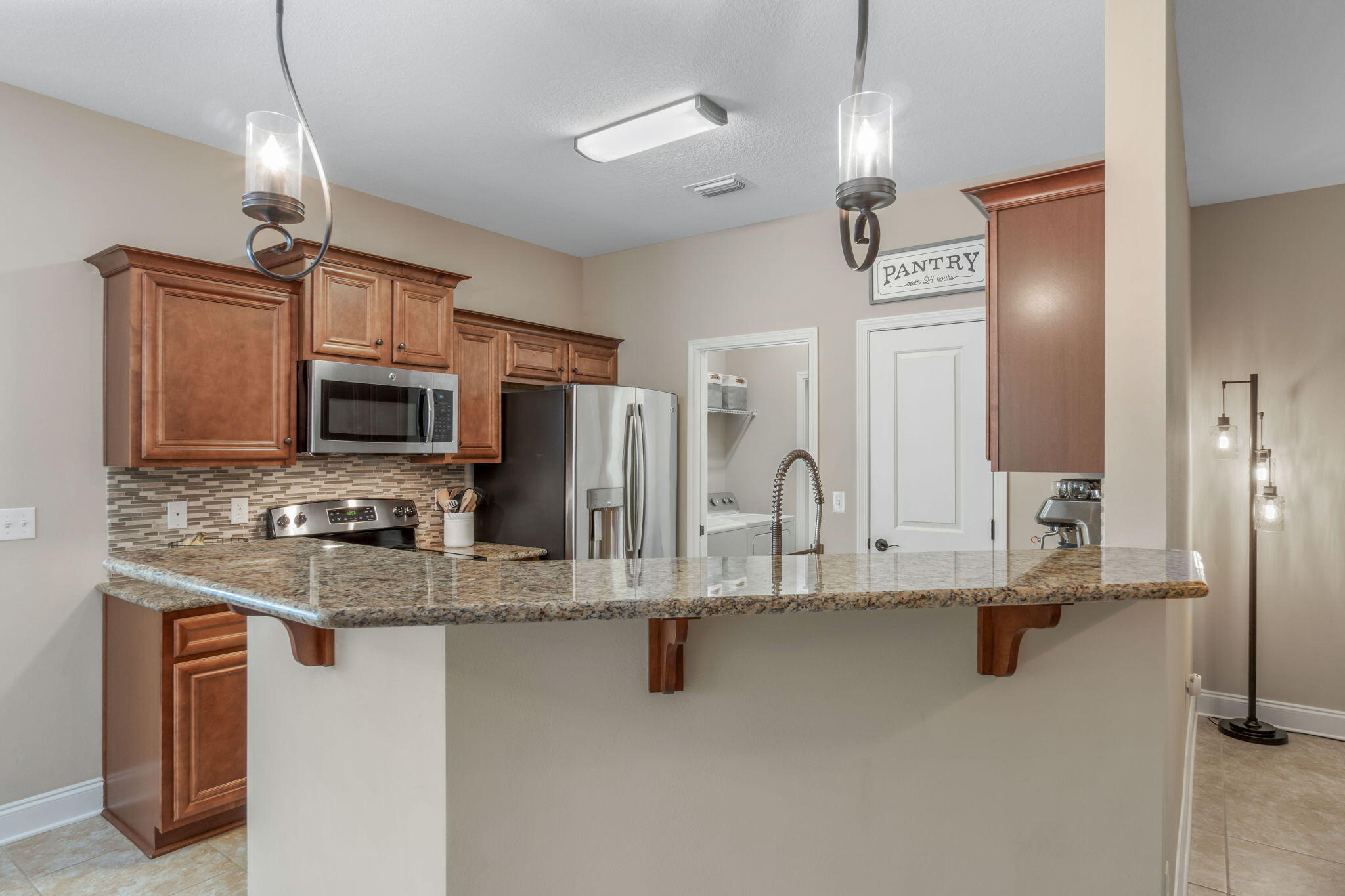 CRESCENT SHORES - Residential