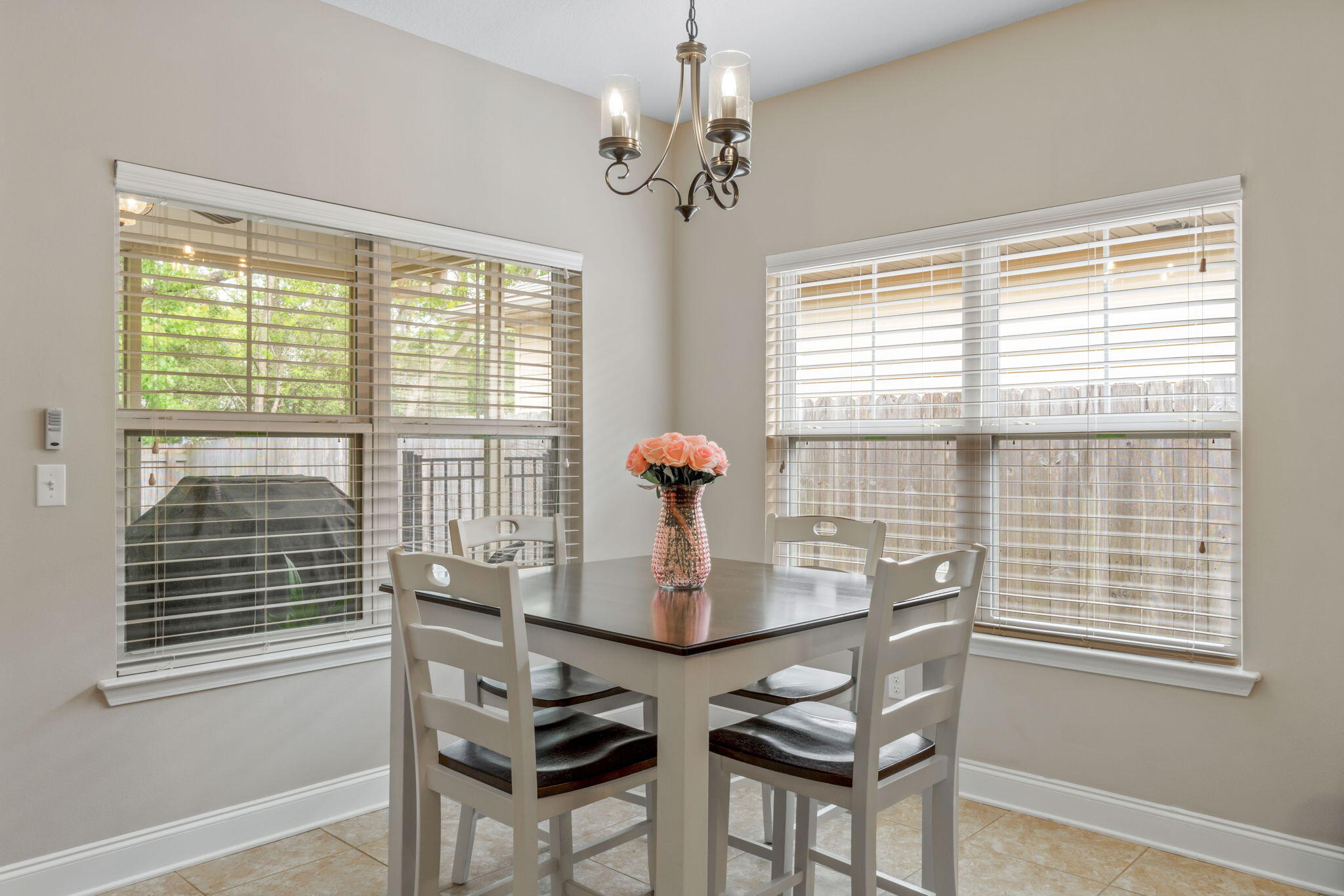 CRESCENT SHORES - Residential