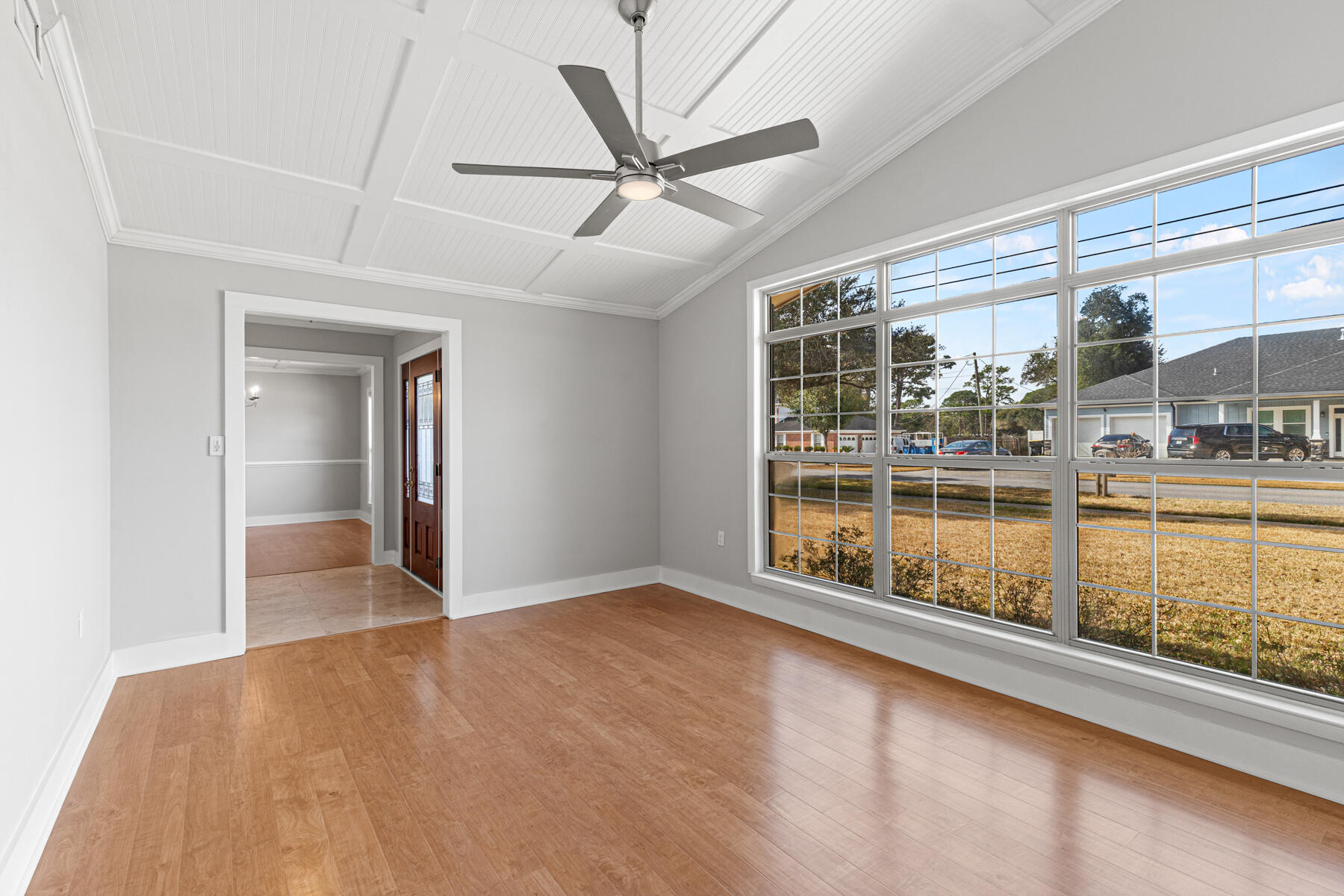 COUNTRY CLUB ESTATES - KENWOOD - Residential