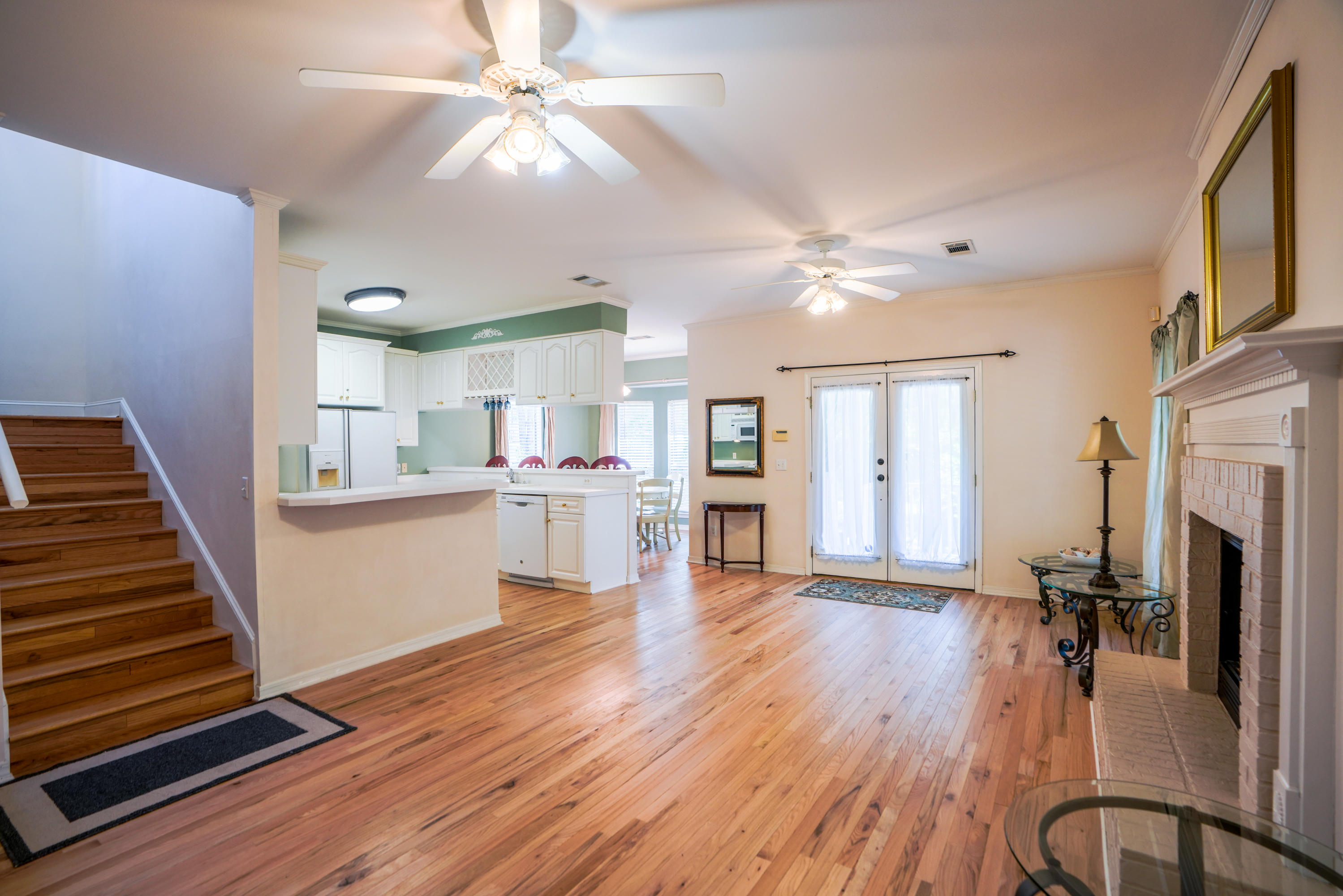 CALYPSO POINTE - Residential