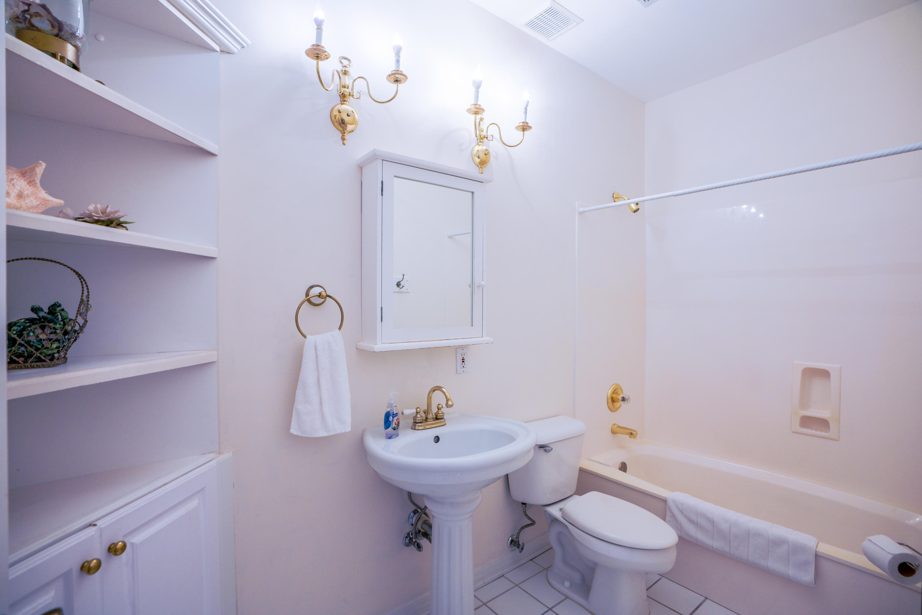 CALYPSO POINTE - Residential