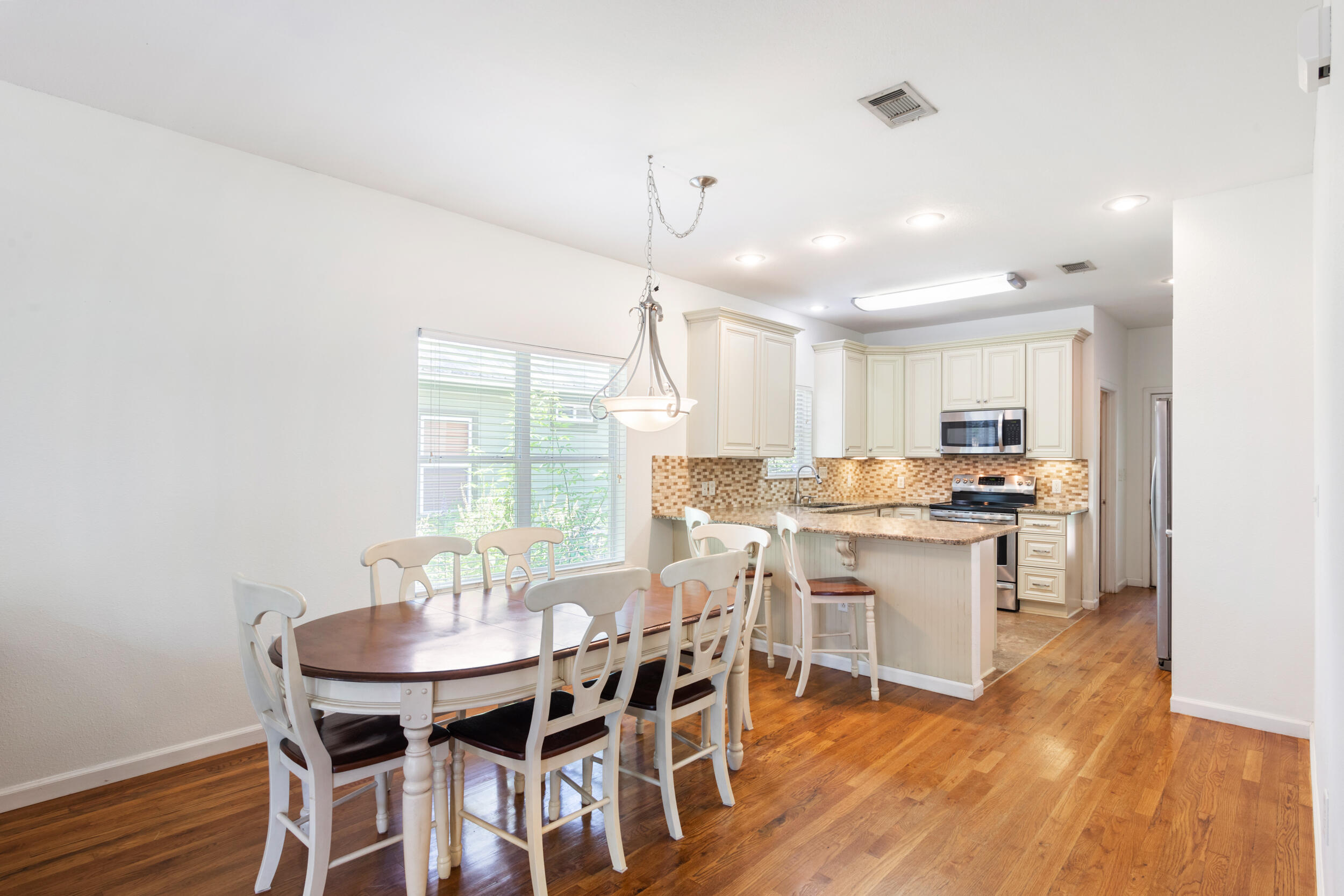 Magnolia Beach - Residential