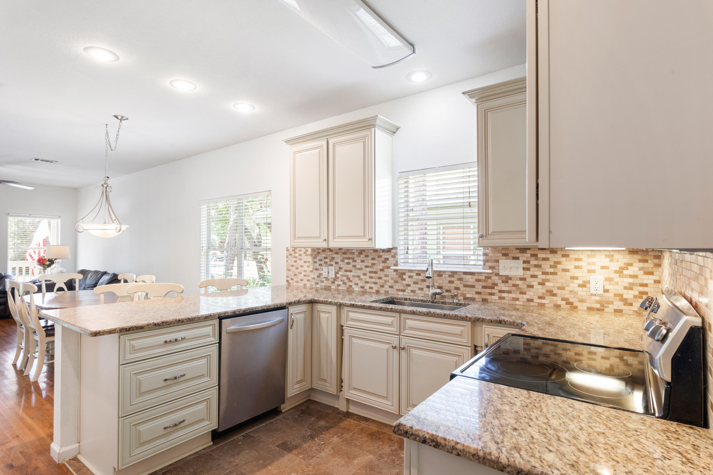 Magnolia Beach - Residential