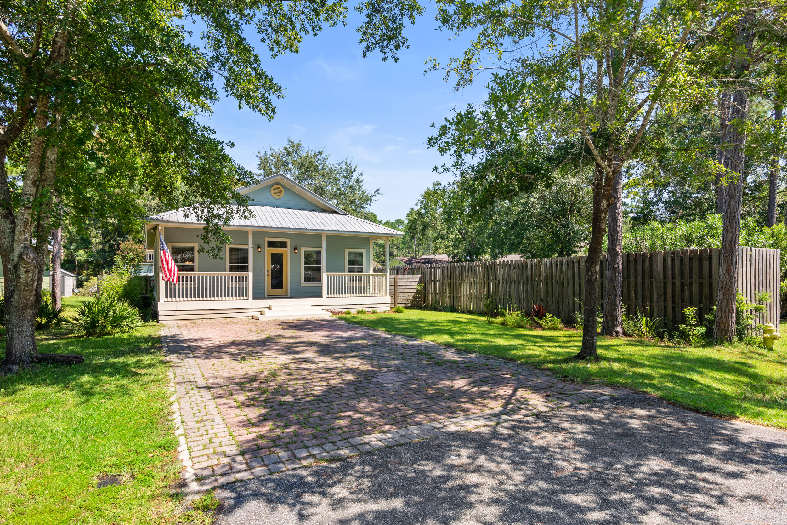 Magnolia Beach - Residential
