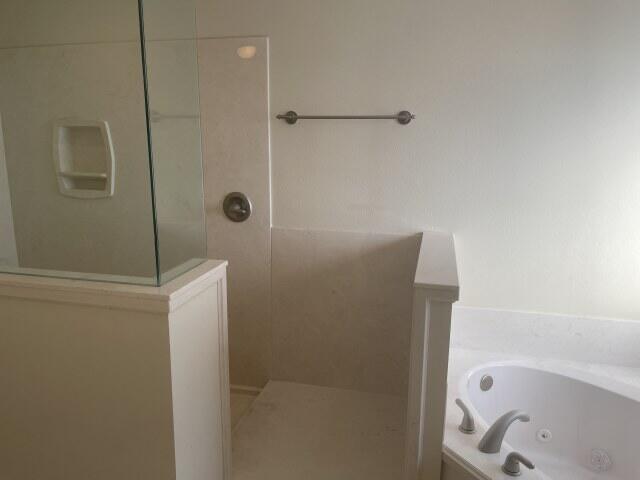 TRAILWOOD ESTATES - Residential