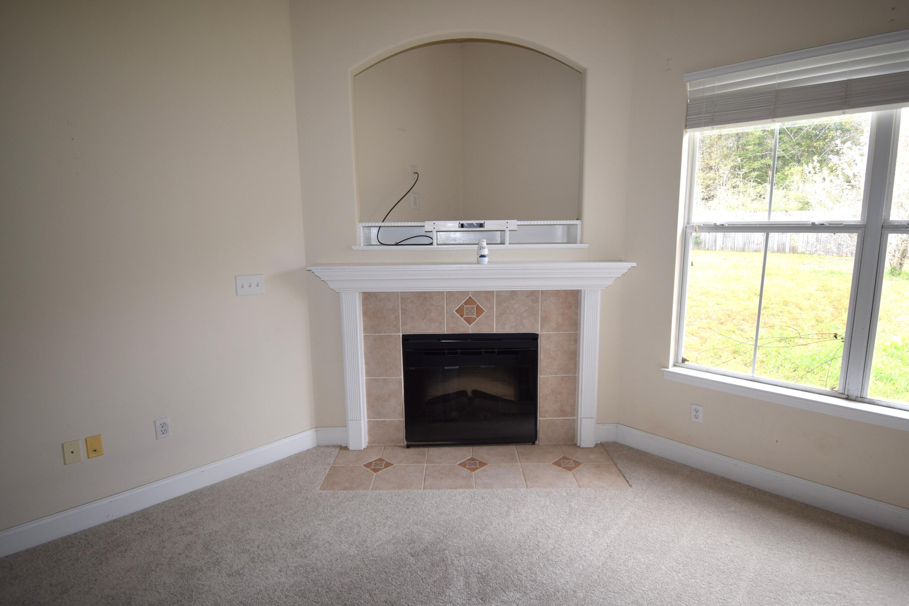 TRAILWOOD ESTATES - Residential