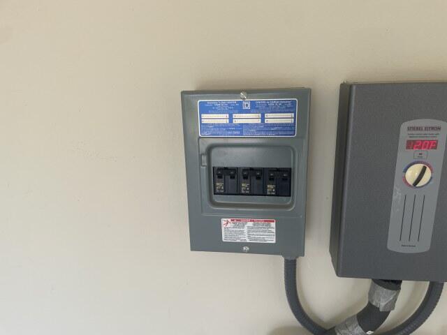 TRAILWOOD ESTATES - Residential