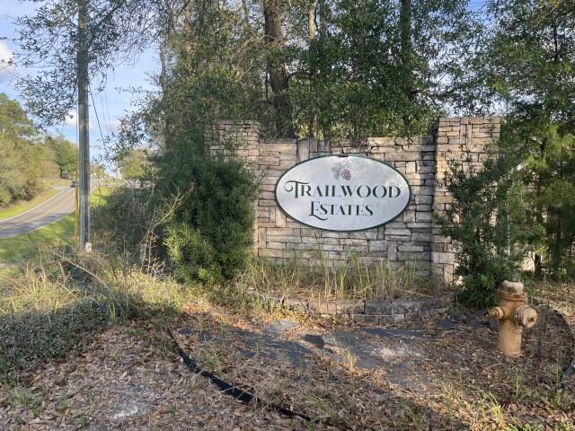 TRAILWOOD ESTATES - Residential