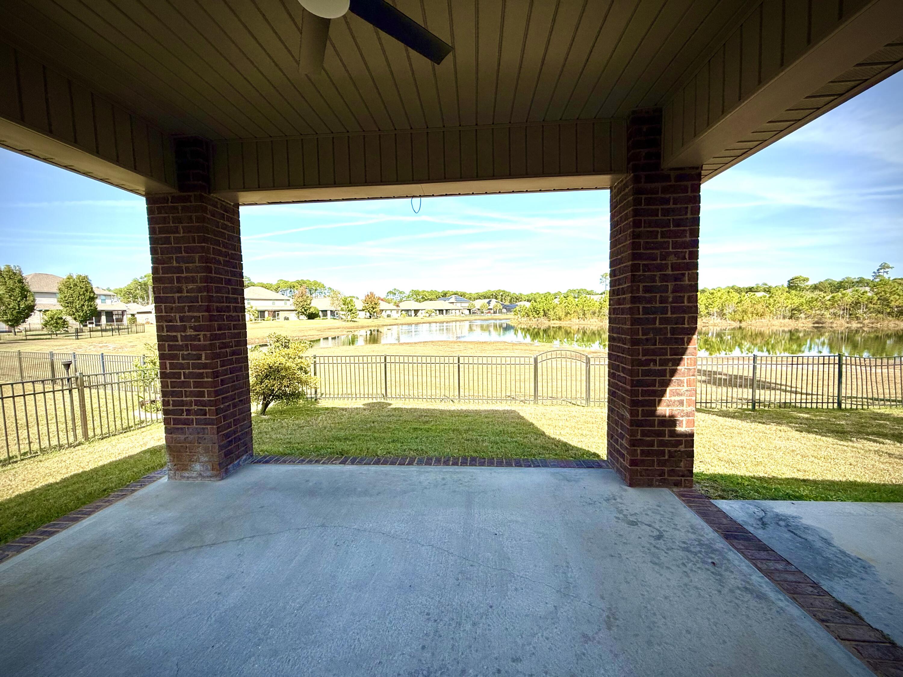 DRIFTWOOD ESTATES - Residential Lease