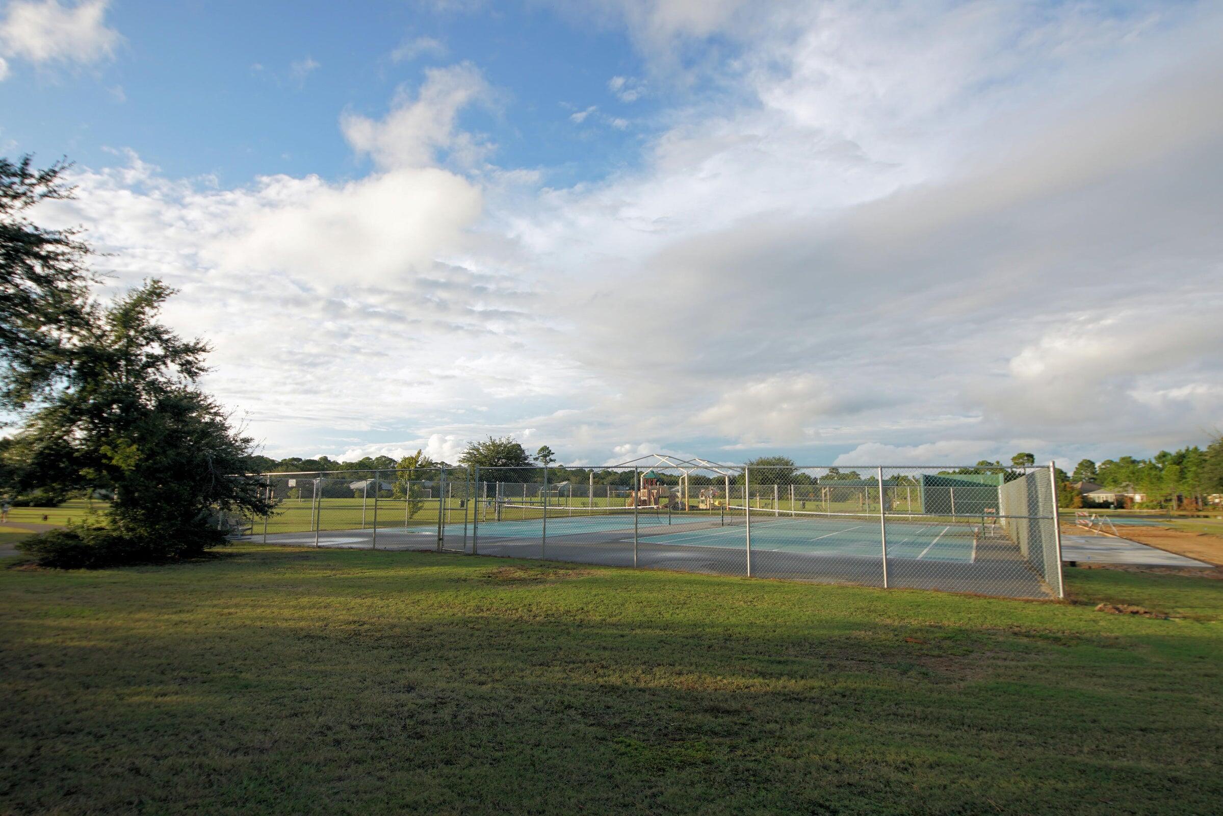 DRIFTWOOD ESTATES - Residential Lease