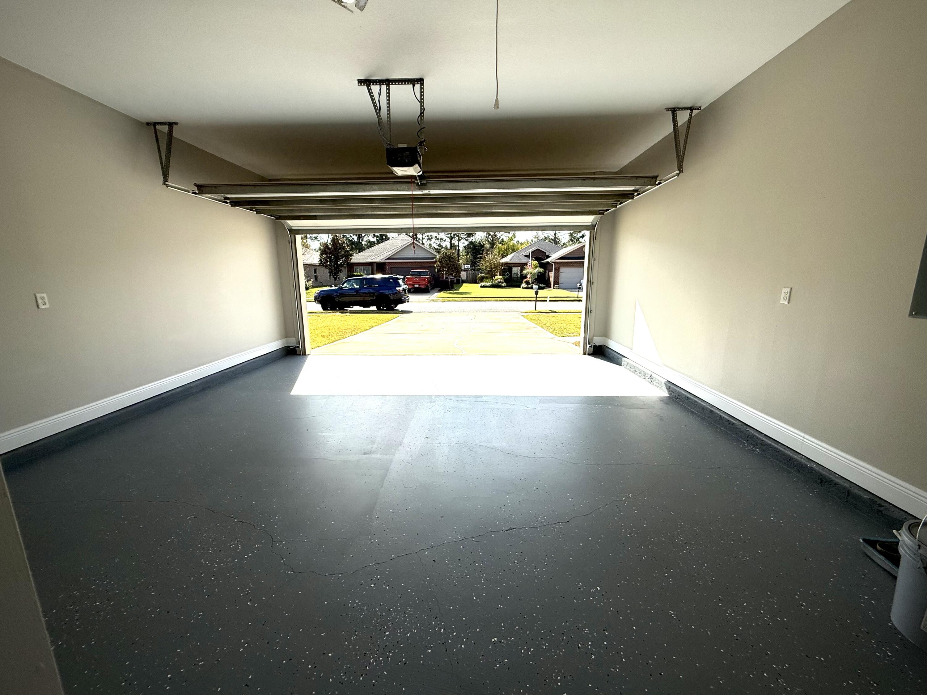 DRIFTWOOD ESTATES - Residential Lease