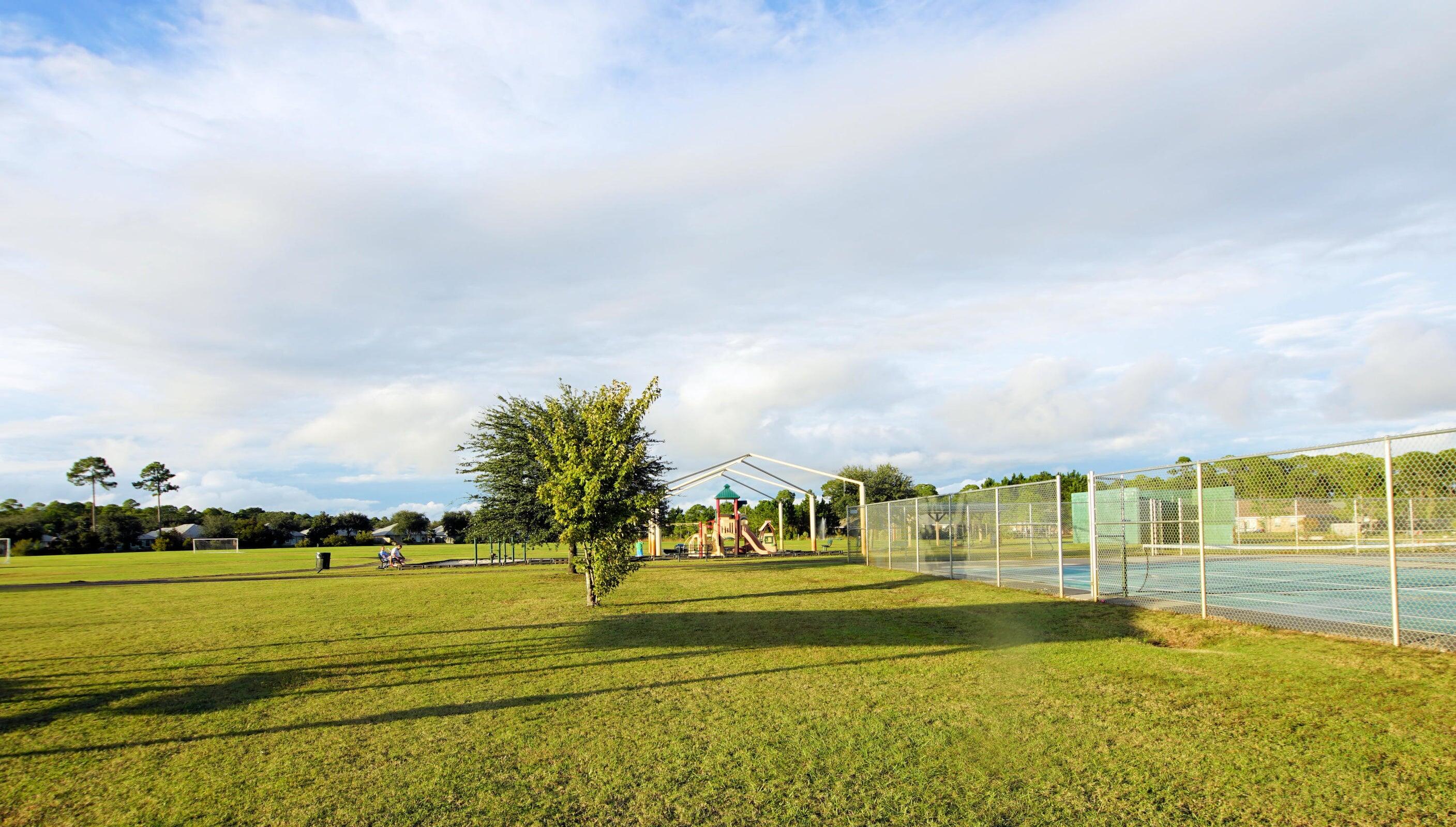 DRIFTWOOD ESTATES - Residential Lease