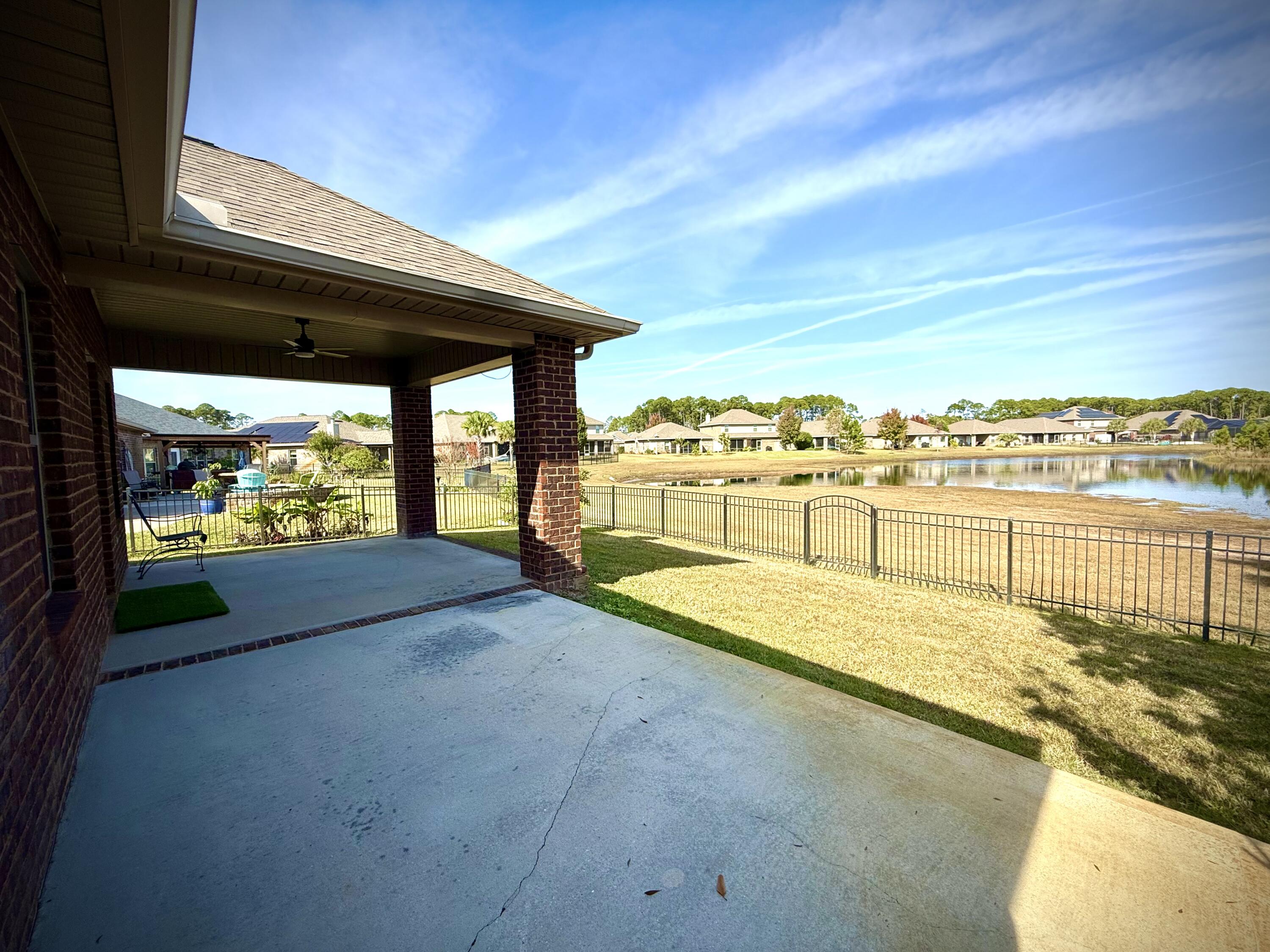 DRIFTWOOD ESTATES - Residential Lease