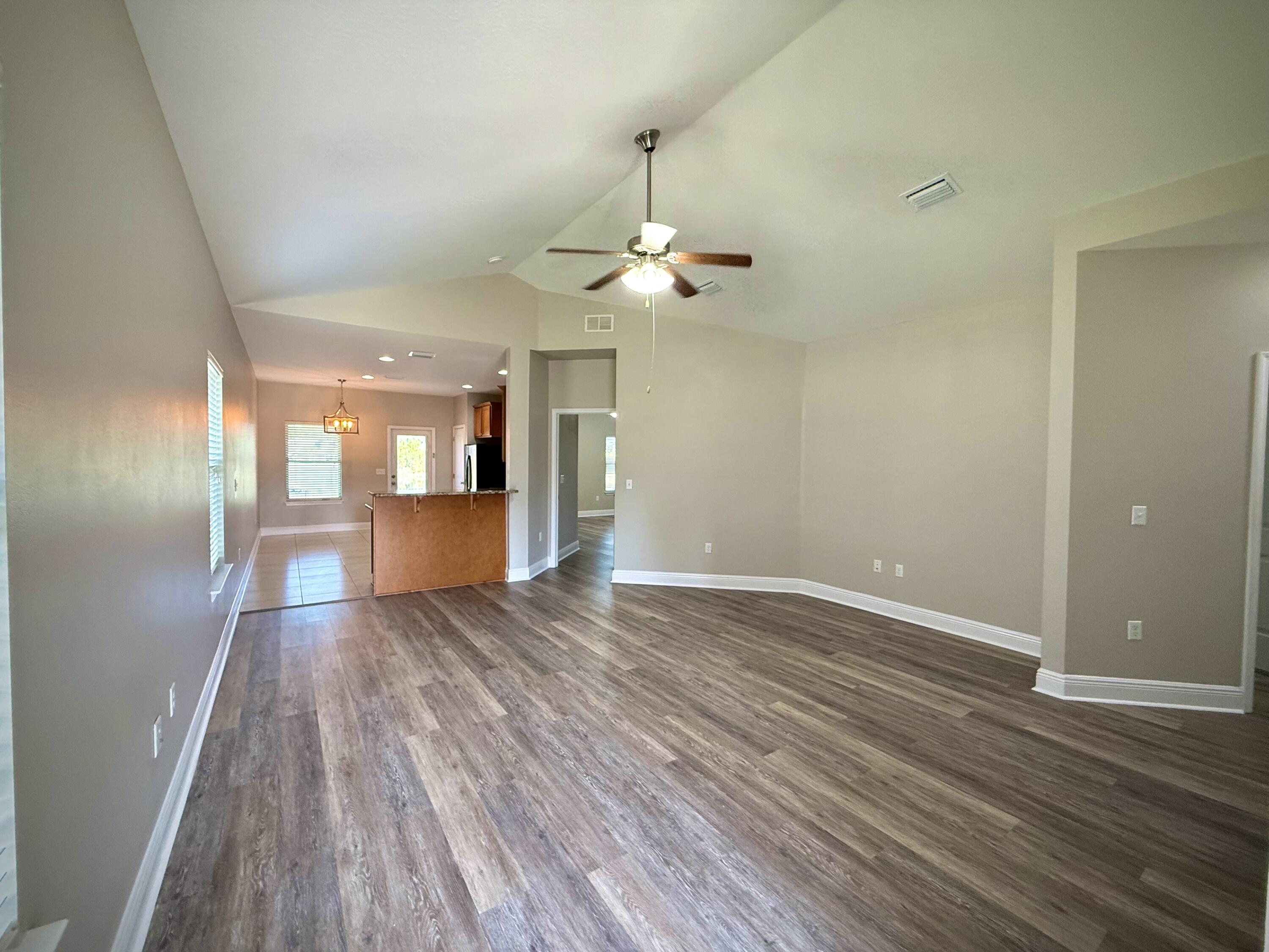 DRIFTWOOD ESTATES - Residential Lease