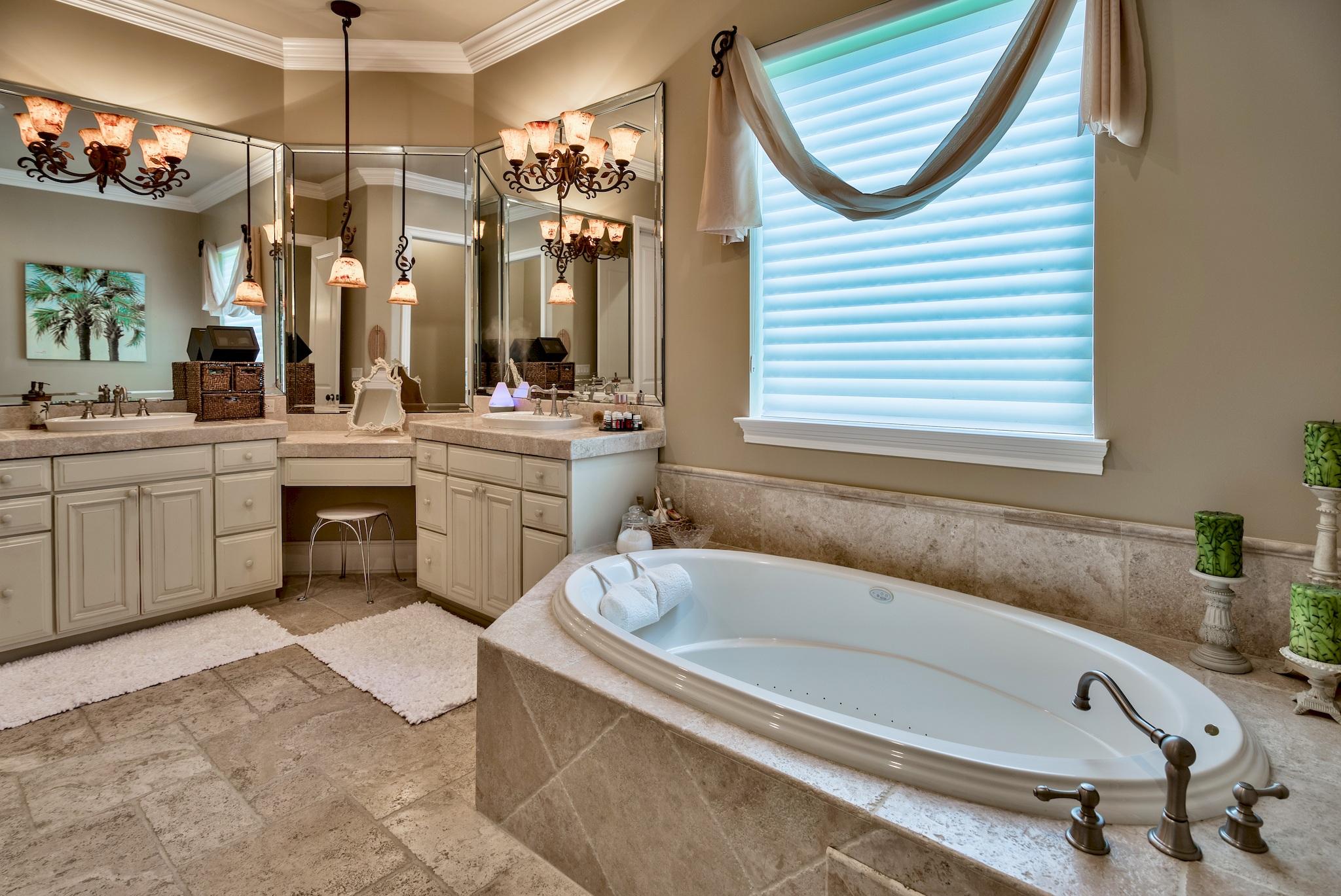 REGATTA BAY PH 1 - Residential